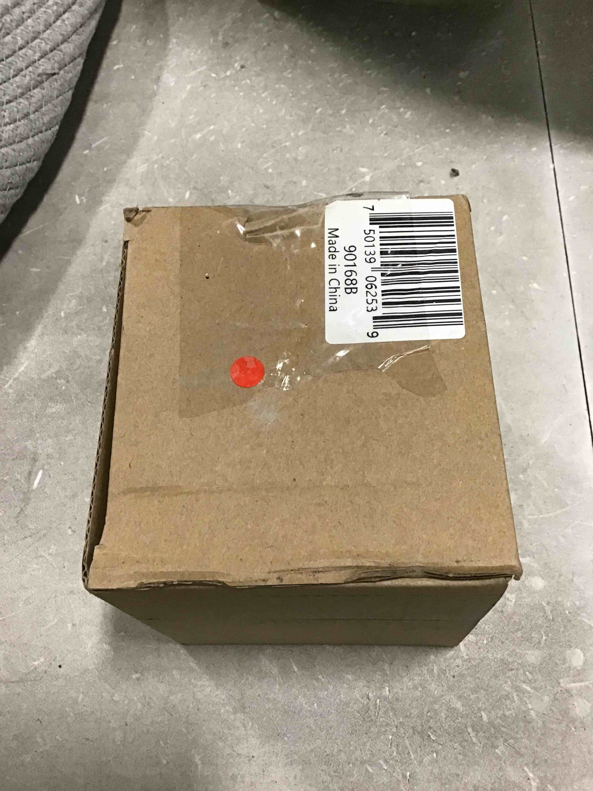 https://s3.amazonaws.com/lotting-images-prod/bidfta/BLU6705546_1719575375739.jpeg