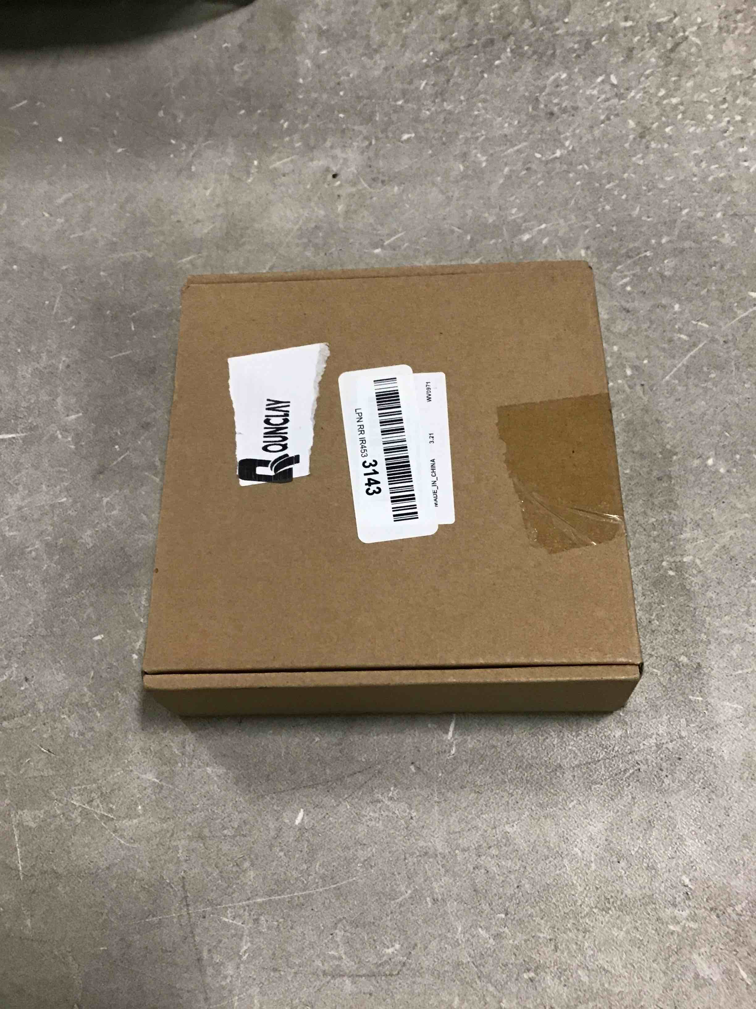 https://s3.amazonaws.com/lotting-images-prod/bidfta/BLU6705614_1719584691637.jpeg