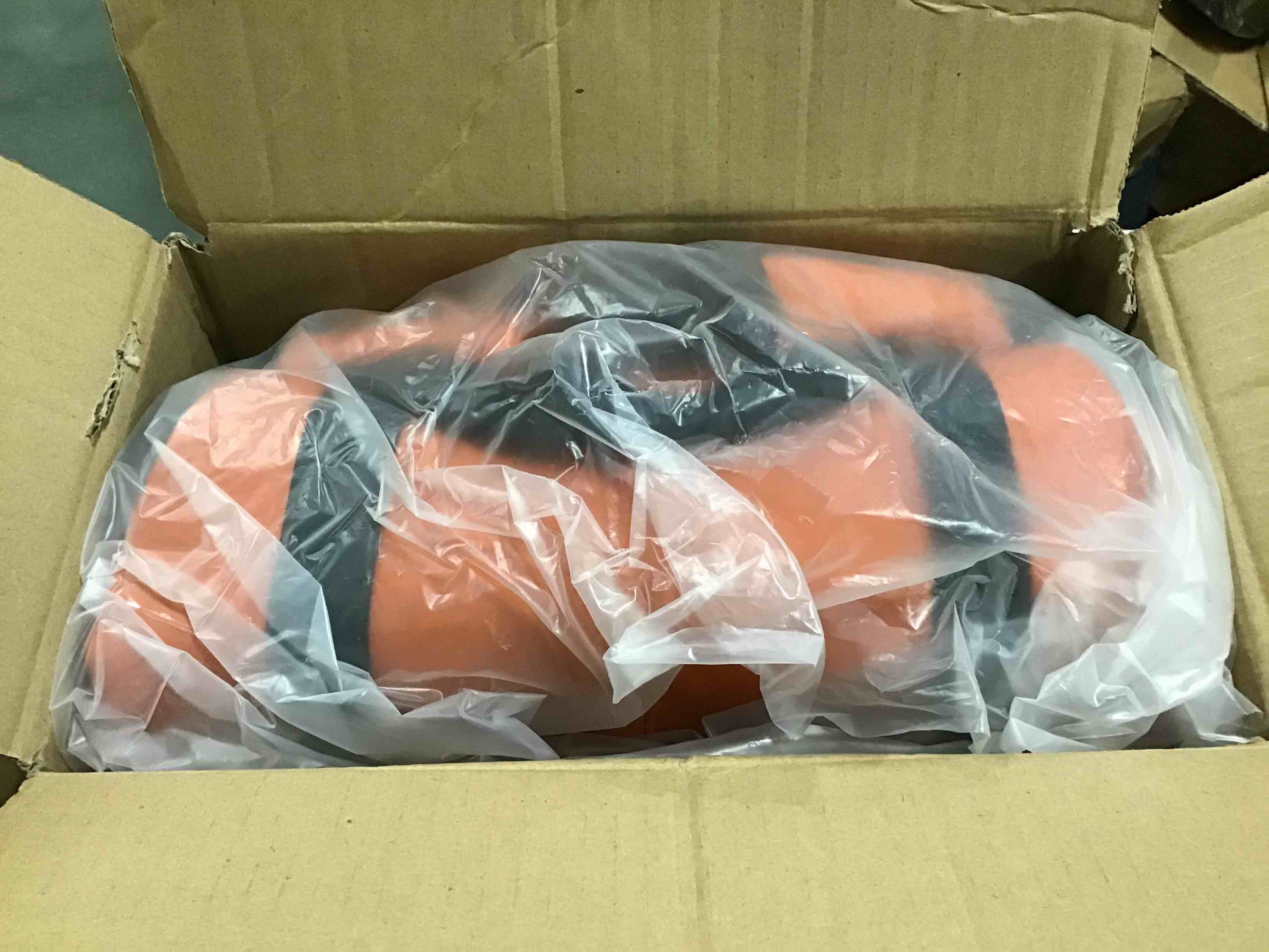 https://s3.amazonaws.com/lotting-images-prod/bidfta/BLU6705646_1719587091780.jpeg