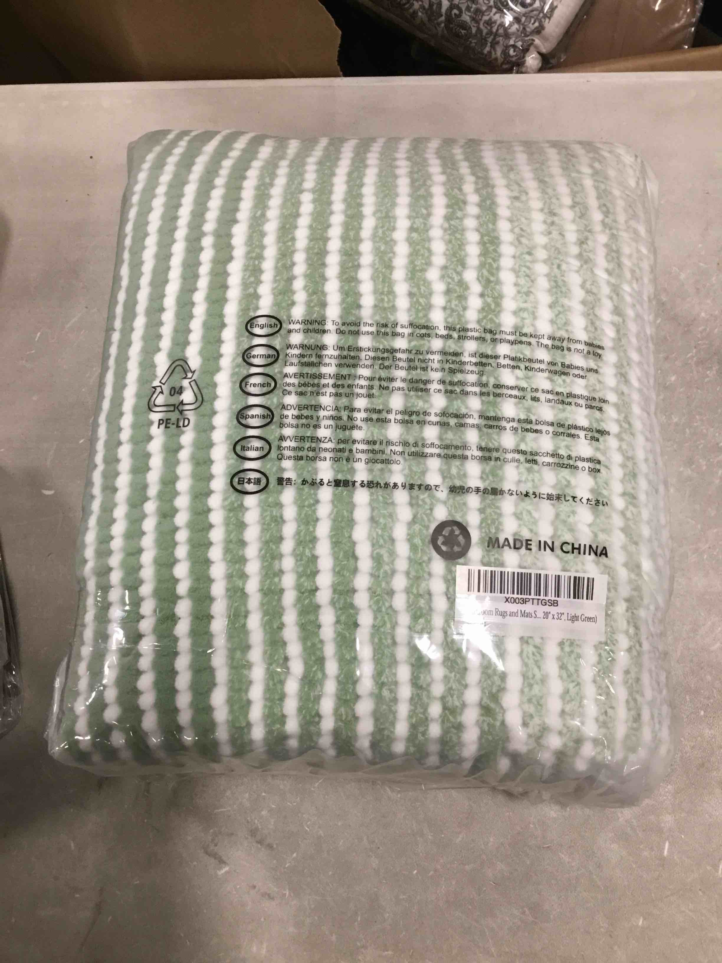 https://s3.amazonaws.com/lotting-images-prod/bidfta/BLU6706927_1720191210189.jpeg