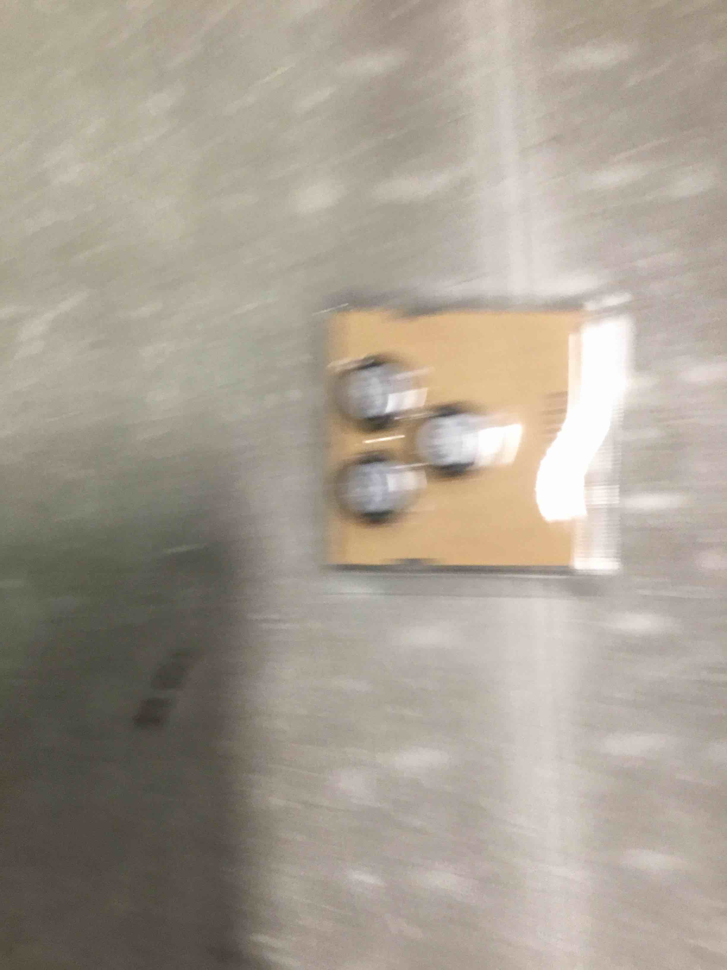 https://s3.amazonaws.com/lotting-images-prod/bidfta/BLU6706961_1719503166591.jpeg