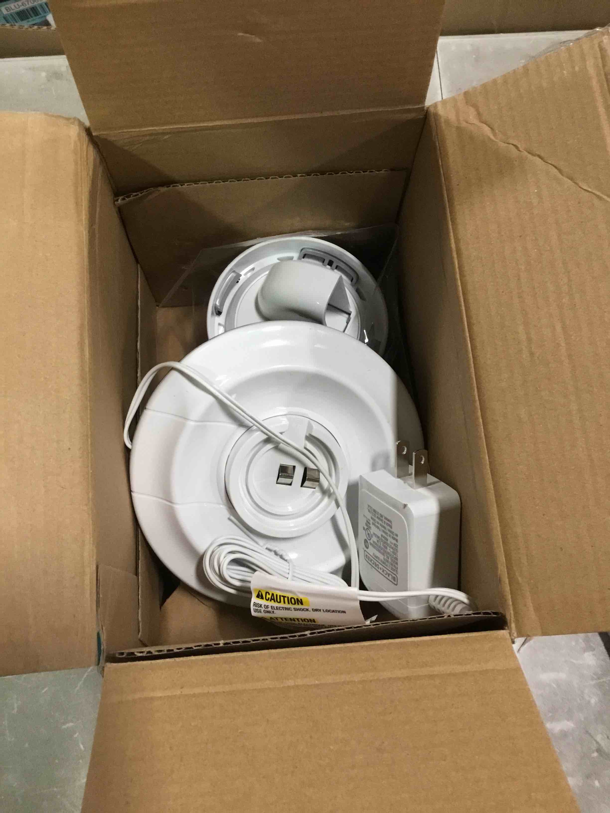 https://s3.amazonaws.com/lotting-images-prod/bidfta/BLU6707053_1719515505964.jpeg