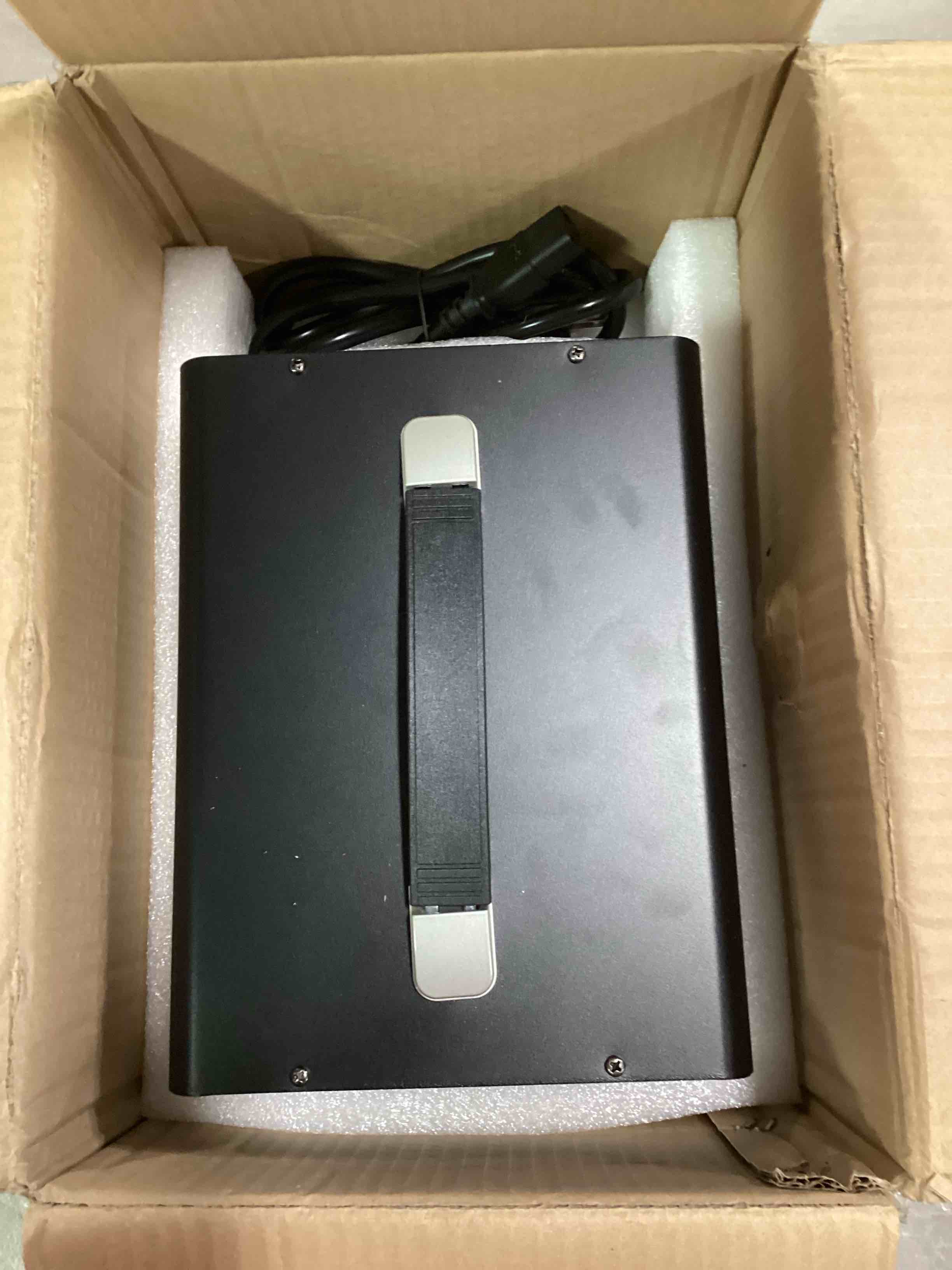 https://s3.amazonaws.com/lotting-images-prod/bidfta/BLU6707747_1719939502281.jpeg