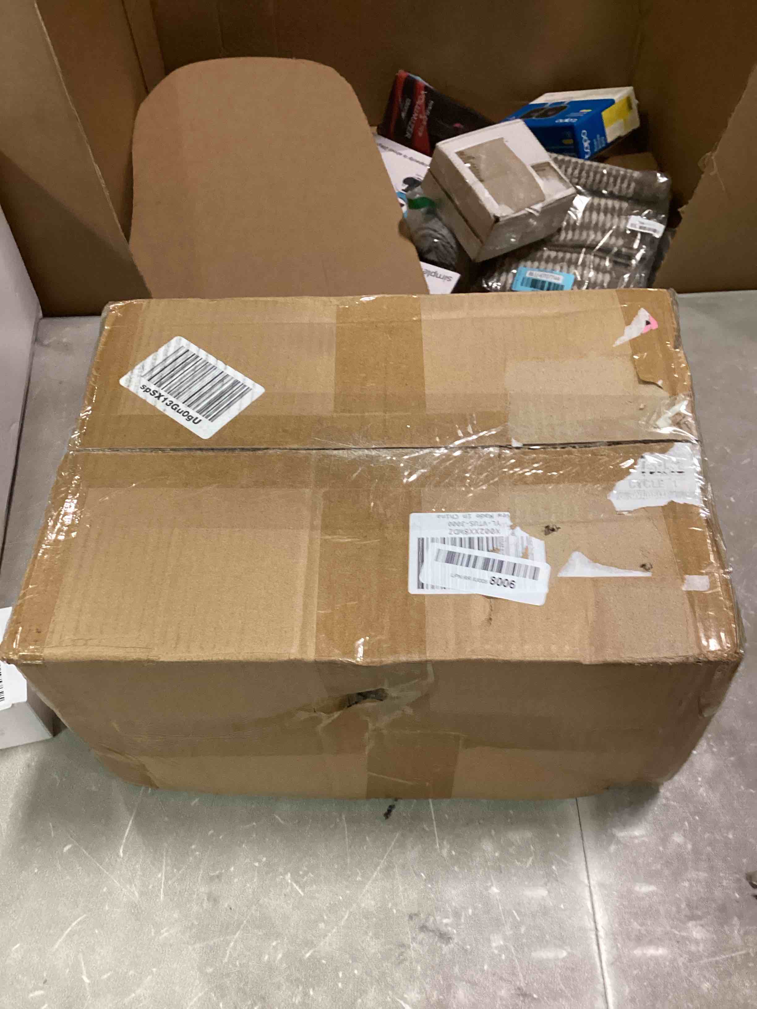 https://s3.amazonaws.com/lotting-images-prod/bidfta/BLU6707747_1719939537701.jpeg