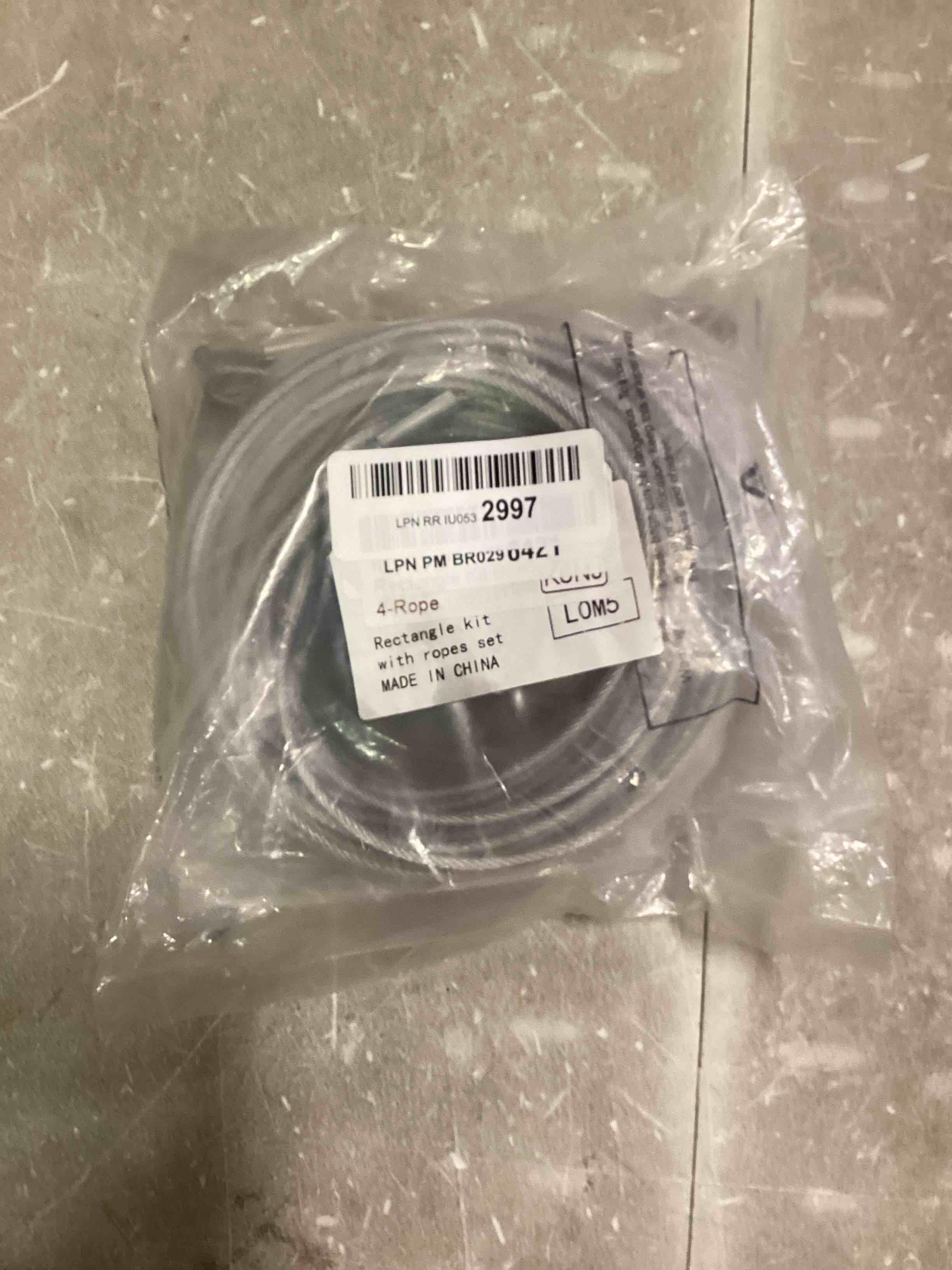 https://s3.amazonaws.com/lotting-images-prod/bidfta/BLU6707805_1719945040843.jpeg