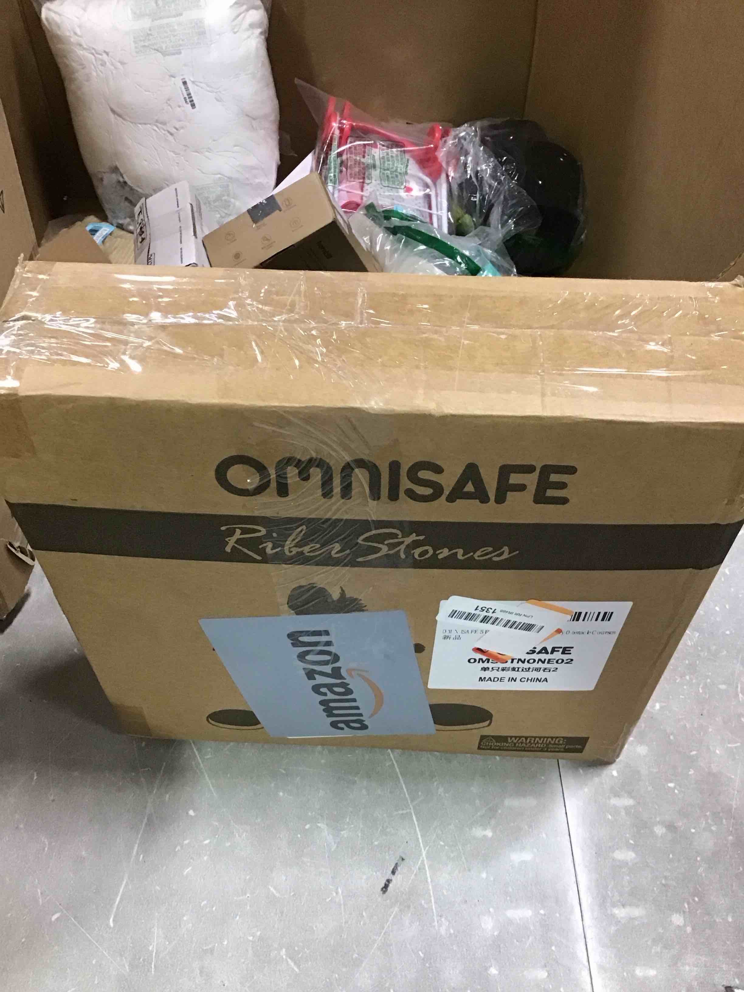 https://s3.amazonaws.com/lotting-images-prod/bidfta/BLU6708178_1720036563331.jpeg