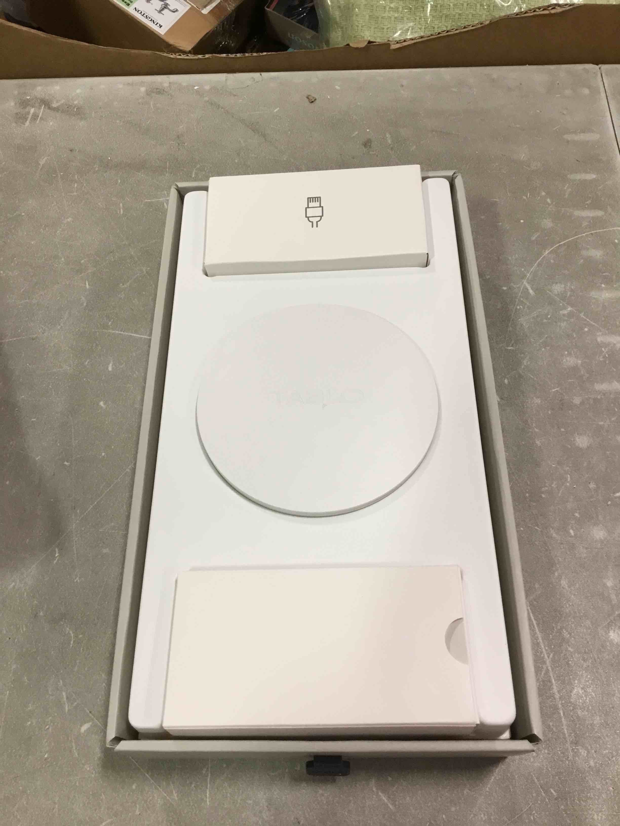 https://s3.amazonaws.com/lotting-images-prod/bidfta/BLU6708227_1720180644564.jpeg