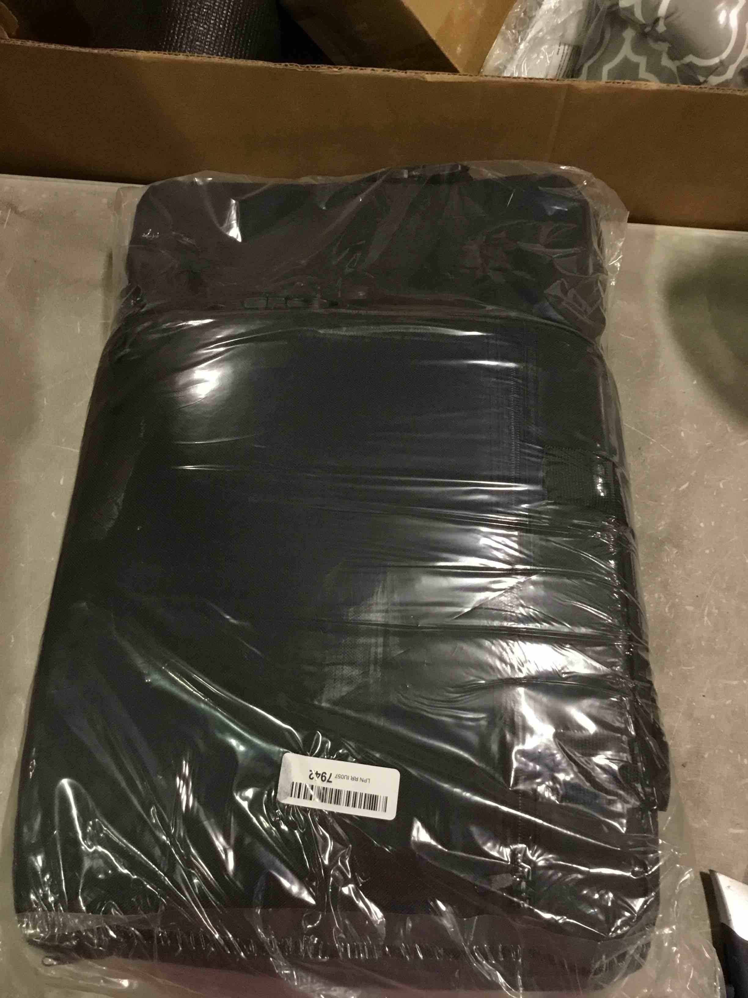 https://s3.amazonaws.com/lotting-images-prod/bidfta/BLU6708371_1720194320033.jpeg