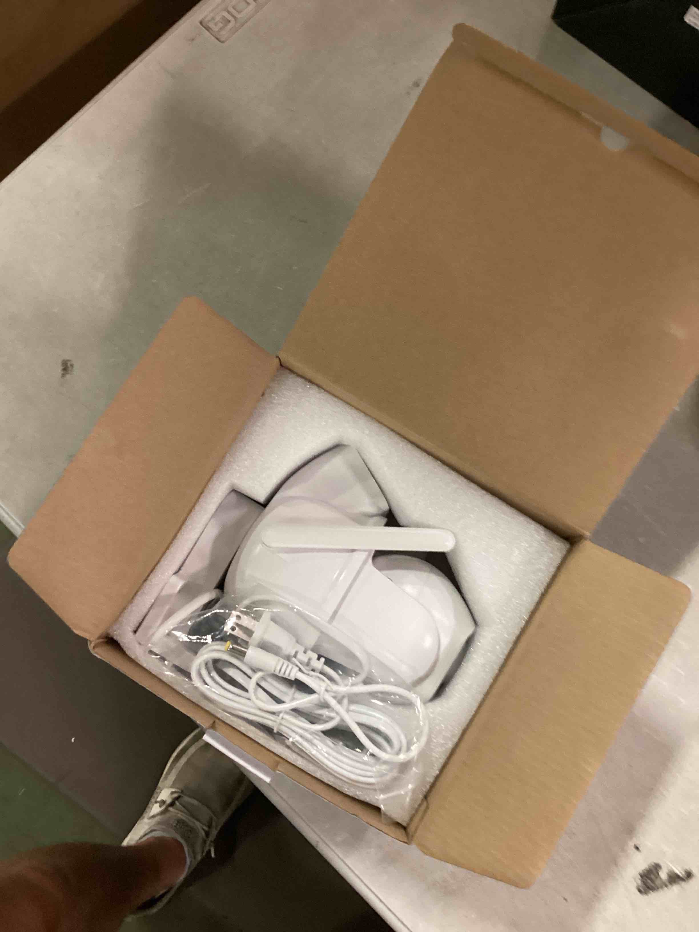 https://s3.amazonaws.com/lotting-images-prod/bidfta/BLU6708695_1719585267287.jpeg