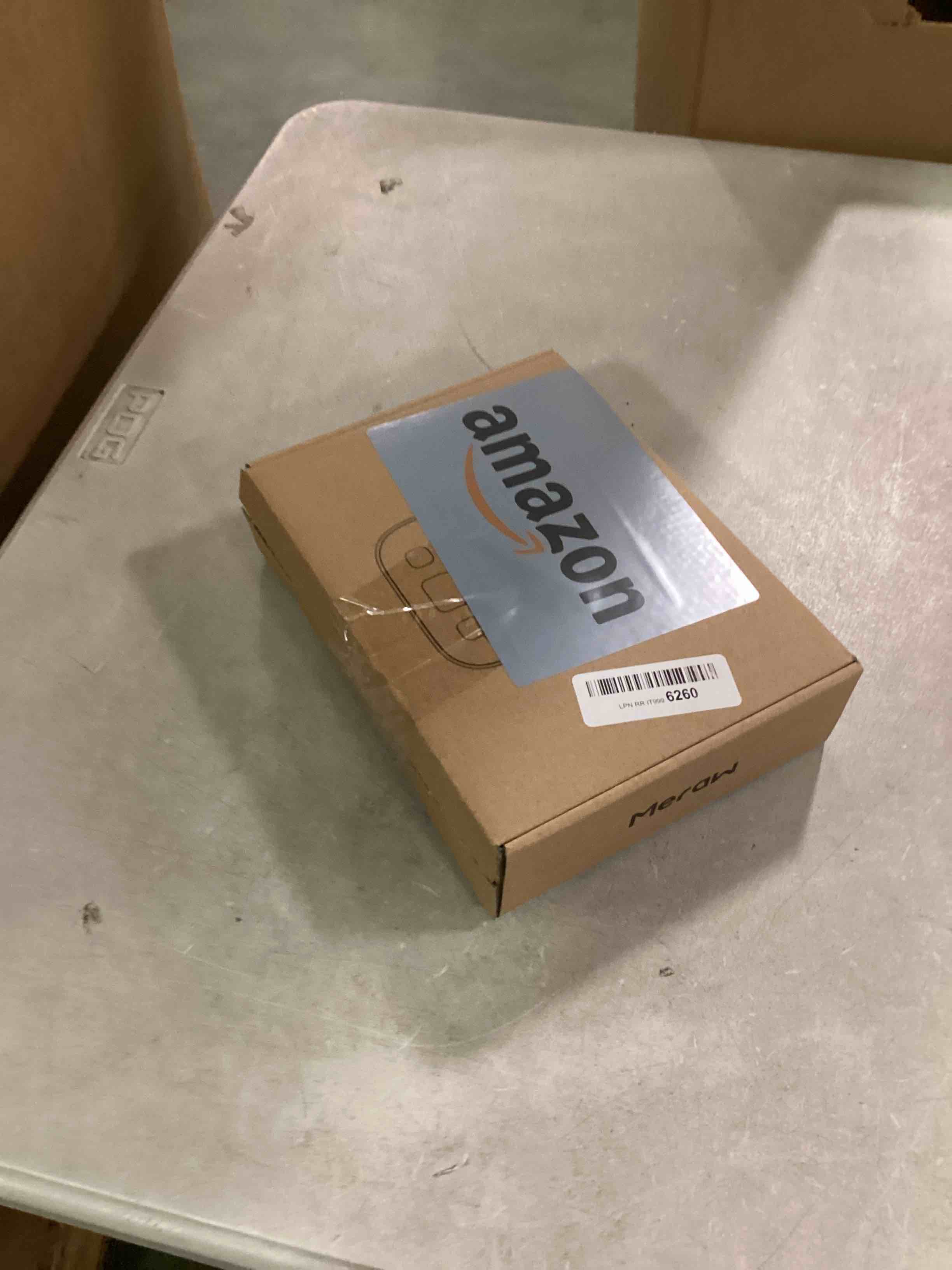 https://s3.amazonaws.com/lotting-images-prod/bidfta/BLU6709213_1719941539204.jpeg