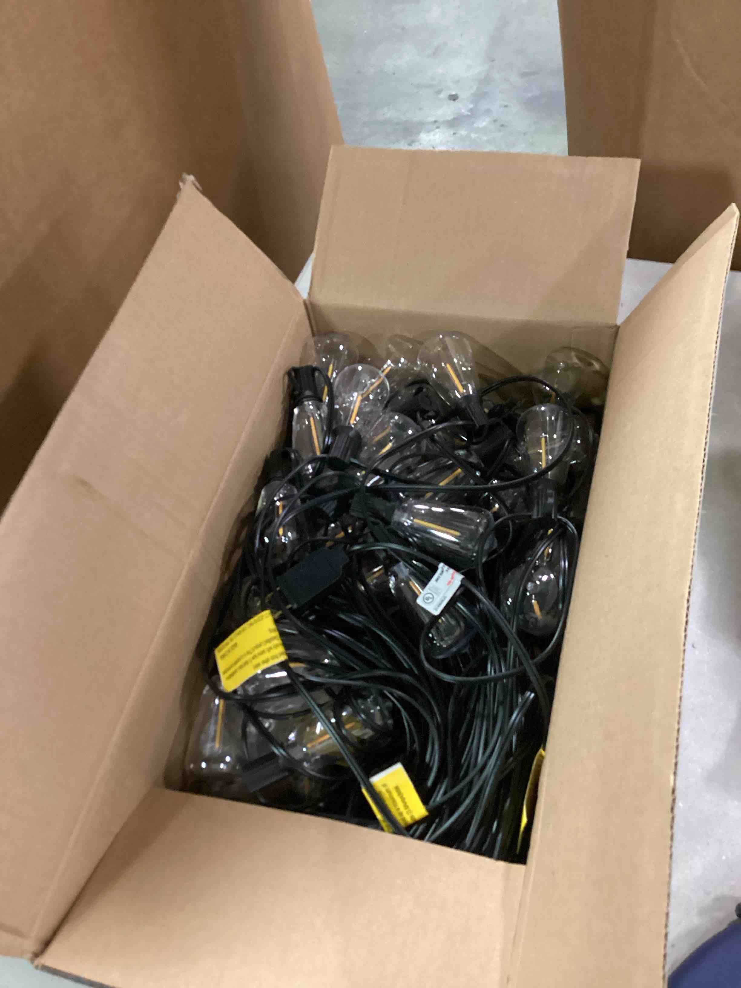 https://s3.amazonaws.com/lotting-images-prod/bidfta/BLU6709316_1720008615046.jpeg