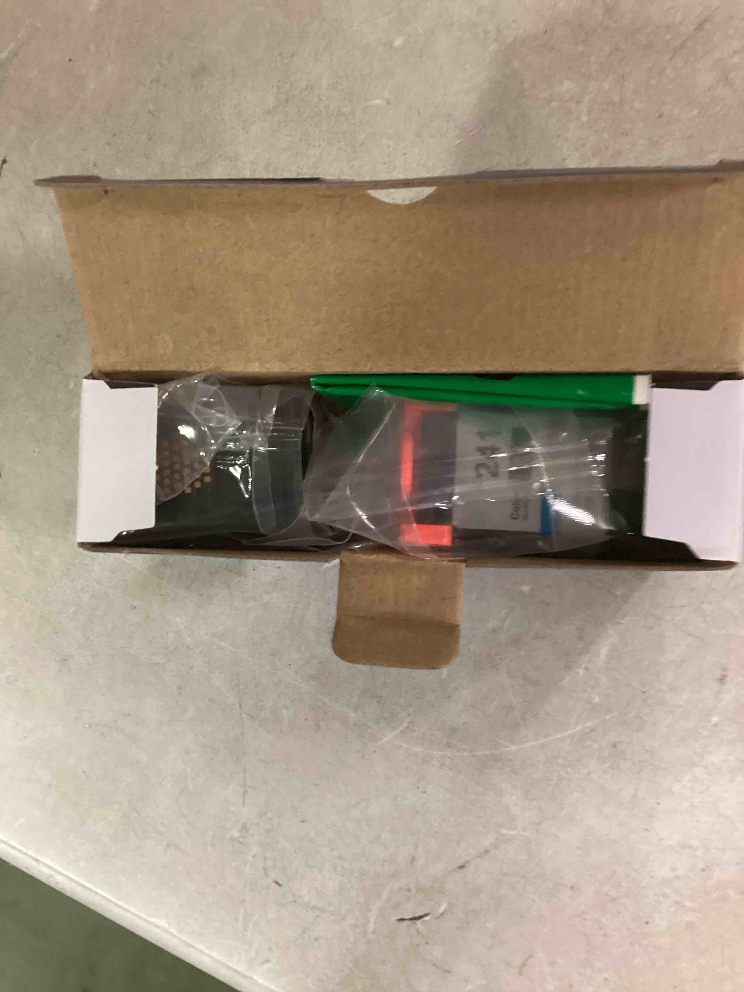 https://s3.amazonaws.com/lotting-images-prod/bidfta/BLU6709441_1720021114967.jpeg