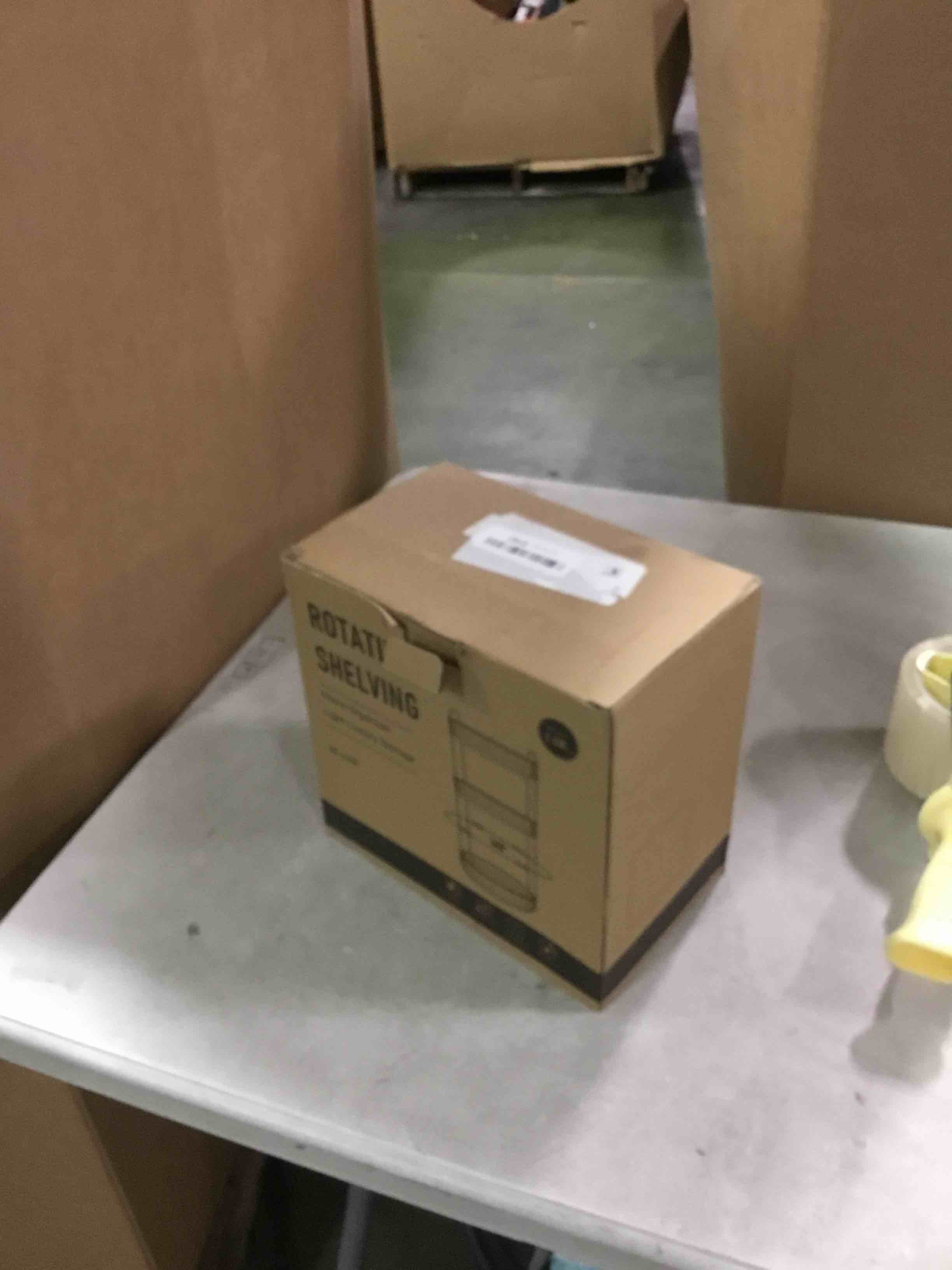 https://s3.amazonaws.com/lotting-images-prod/bidfta/BLU6709480_1720180415261.jpeg