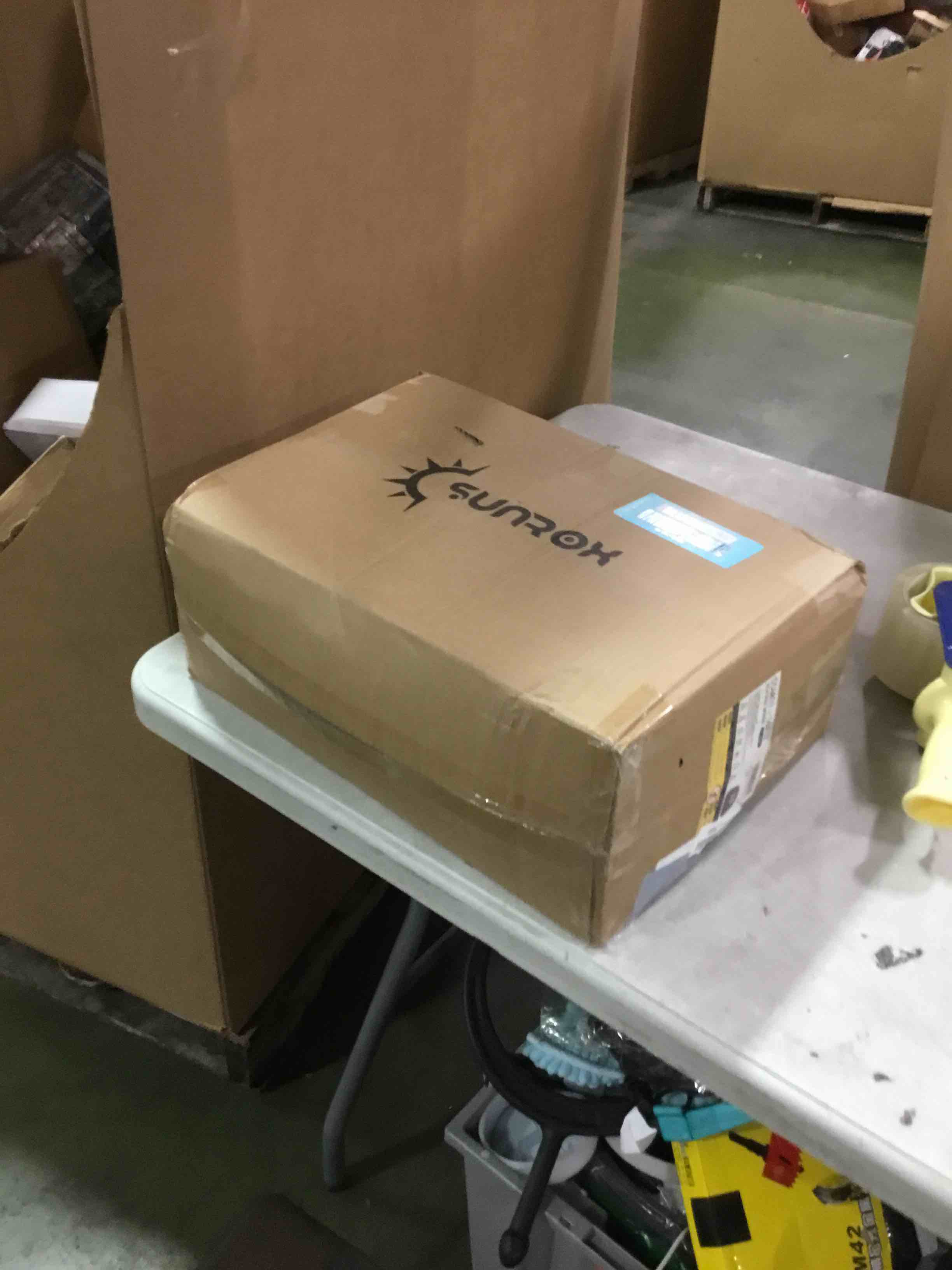 https://s3.amazonaws.com/lotting-images-prod/bidfta/BLU6709484_1720180800173.jpeg