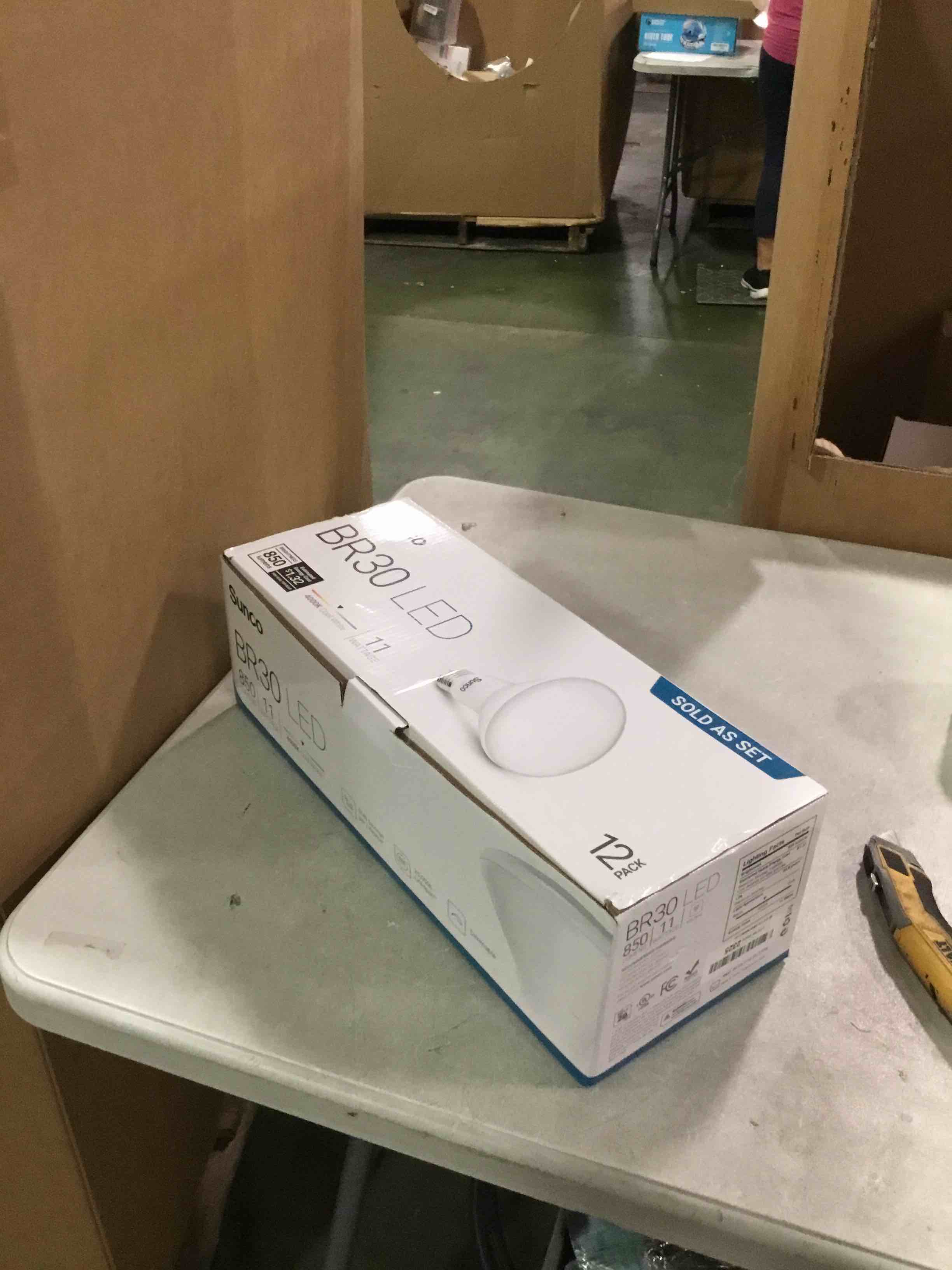 https://s3.amazonaws.com/lotting-images-prod/bidfta/BLU6709501_1720182638399.jpeg
