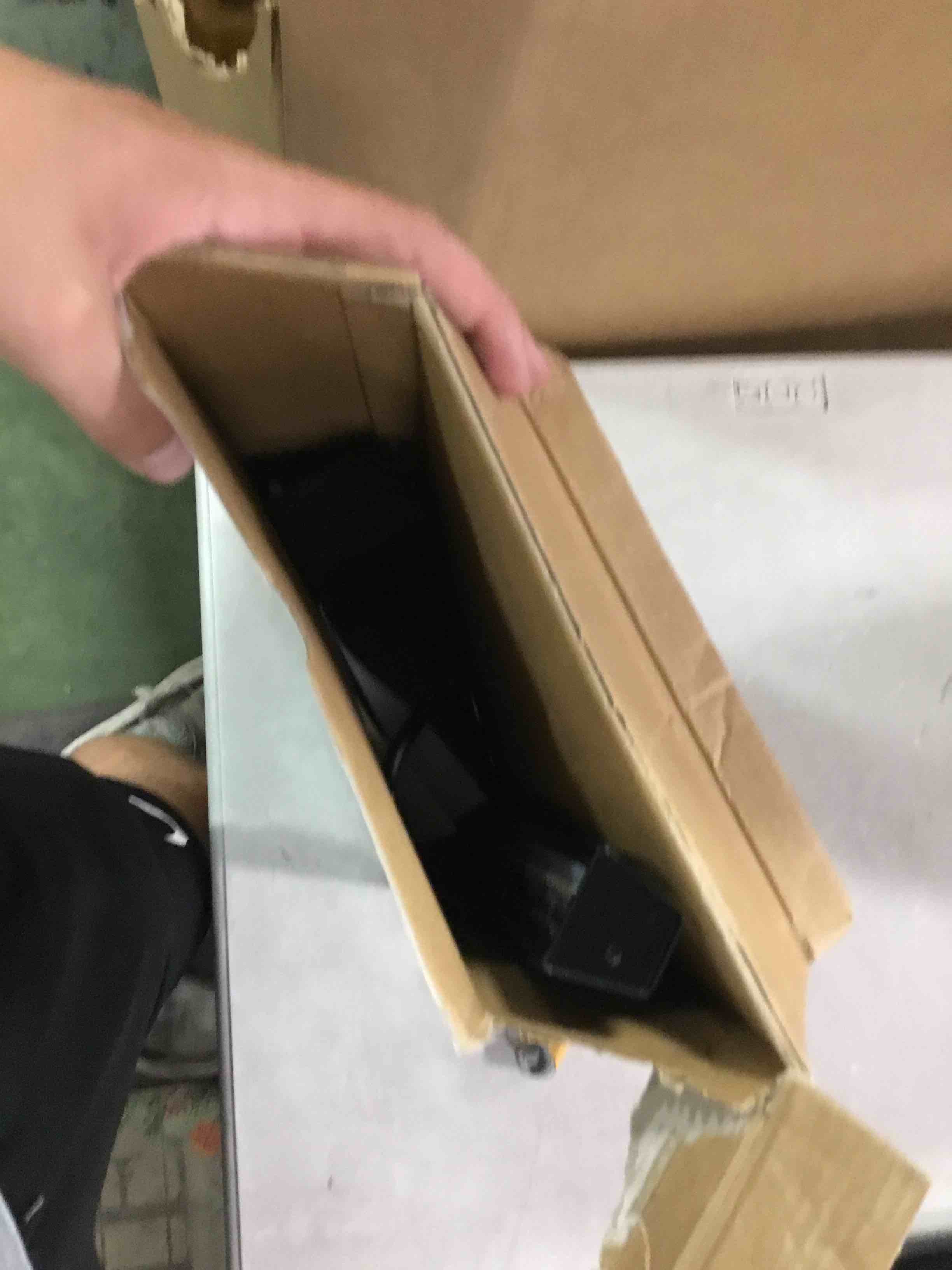 https://s3.amazonaws.com/lotting-images-prod/bidfta/BLU6709516_1720184065284.jpeg