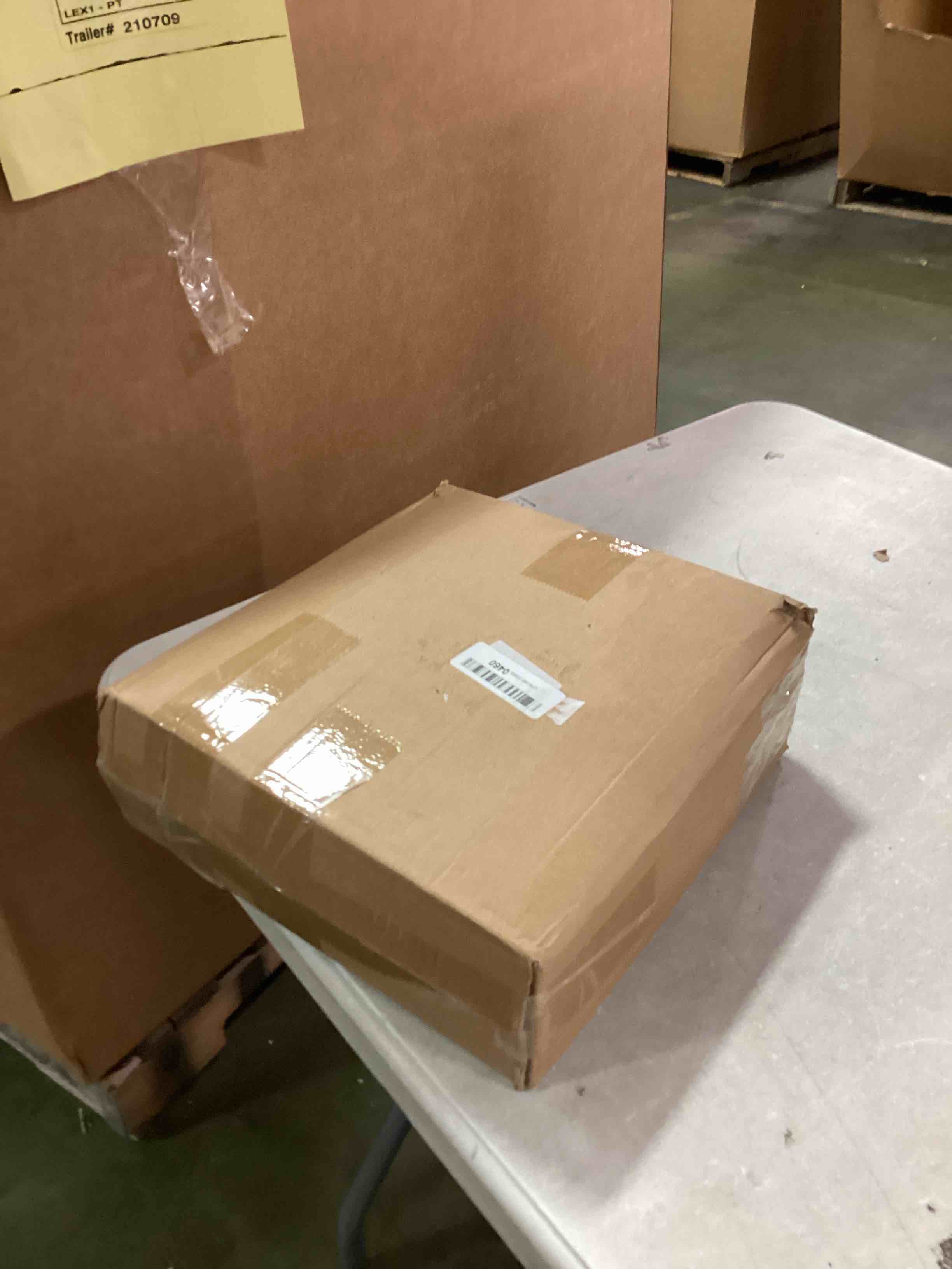 https://s3.amazonaws.com/lotting-images-prod/bidfta/BLU6709770_1720449151453.jpeg