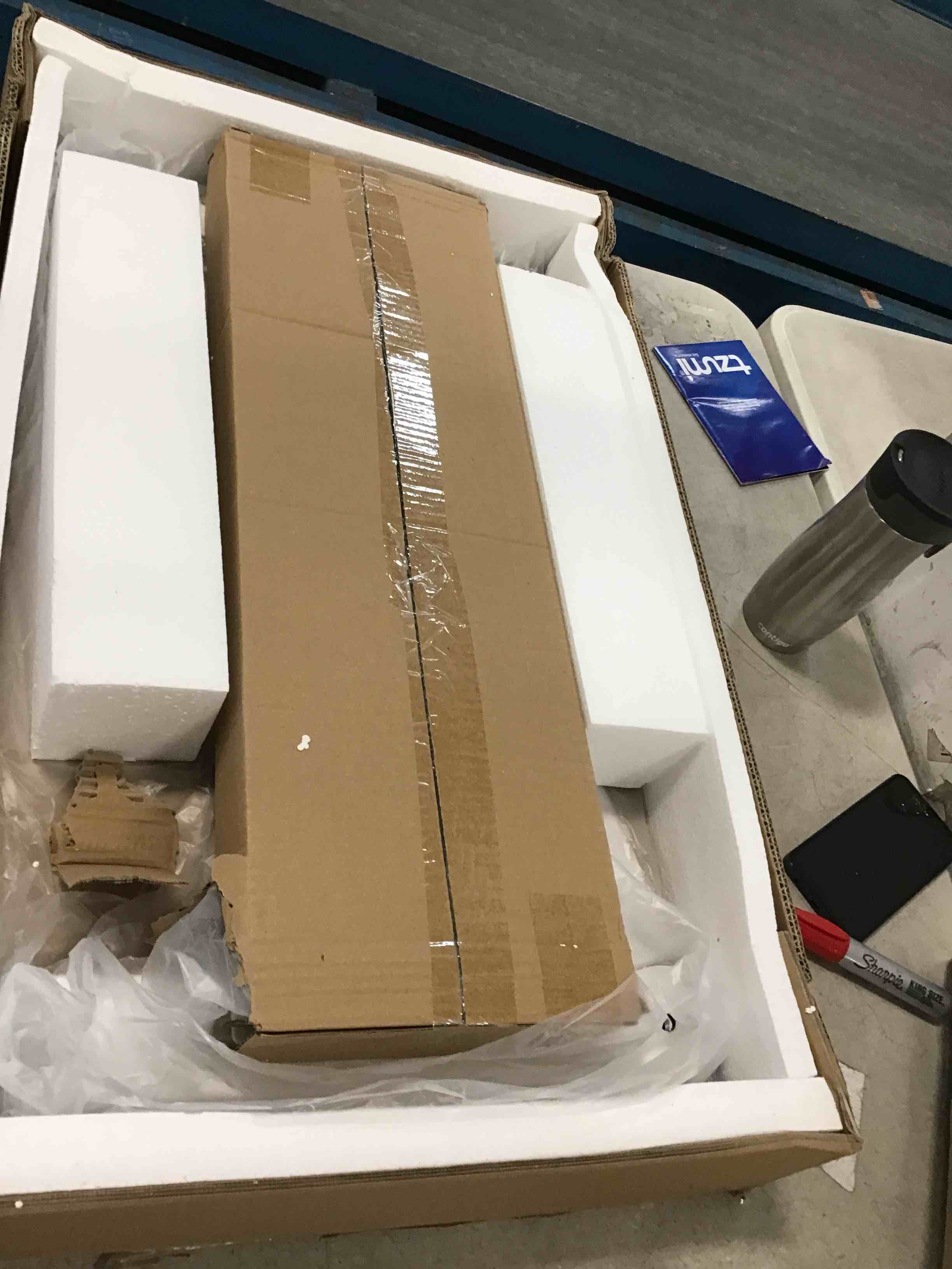 https://s3.amazonaws.com/lotting-images-prod/bidfta/BLU6710034_1719531317736.jpeg