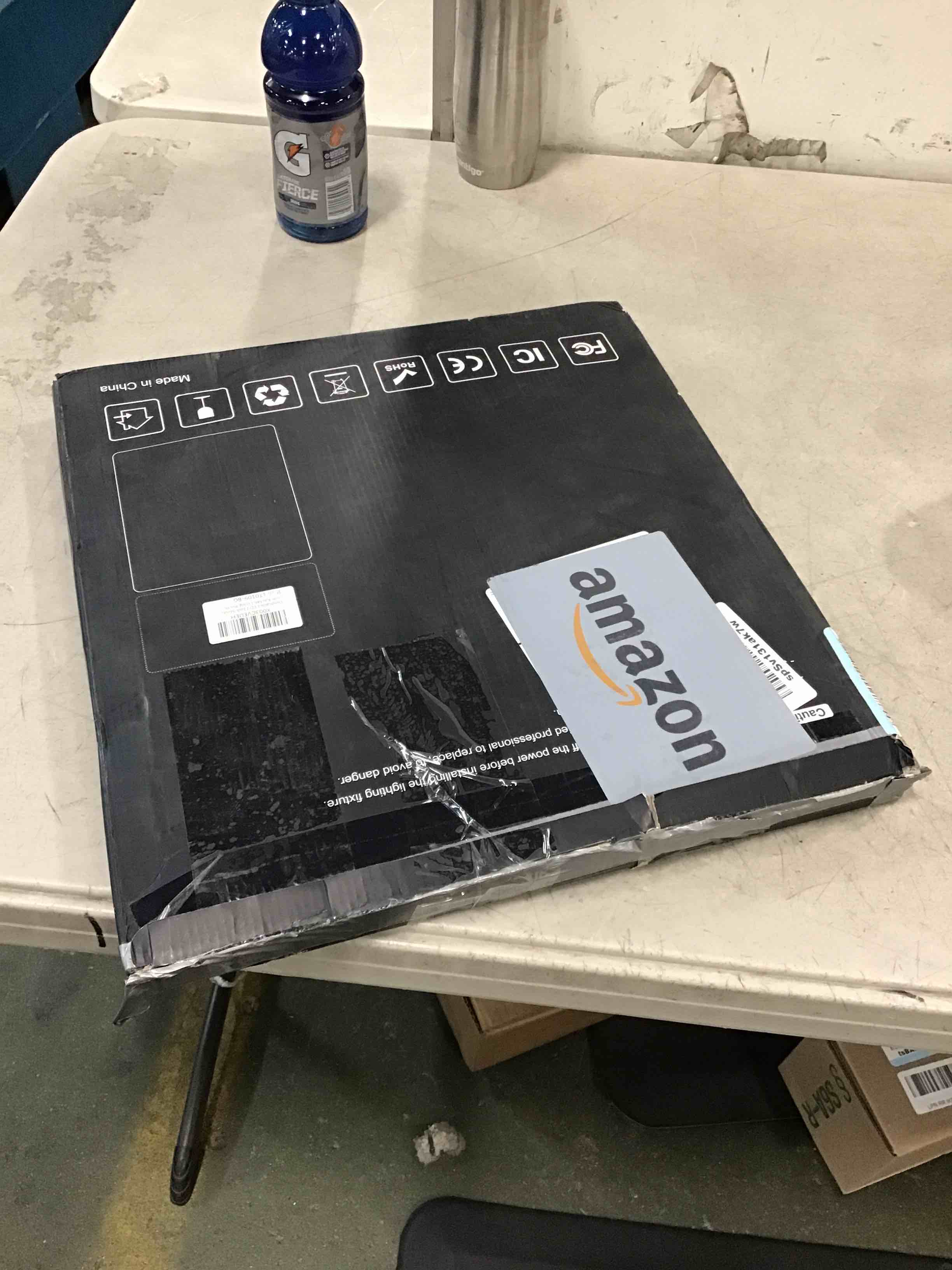 https://s3.amazonaws.com/lotting-images-prod/bidfta/BLU6710056_1719536207961.jpeg