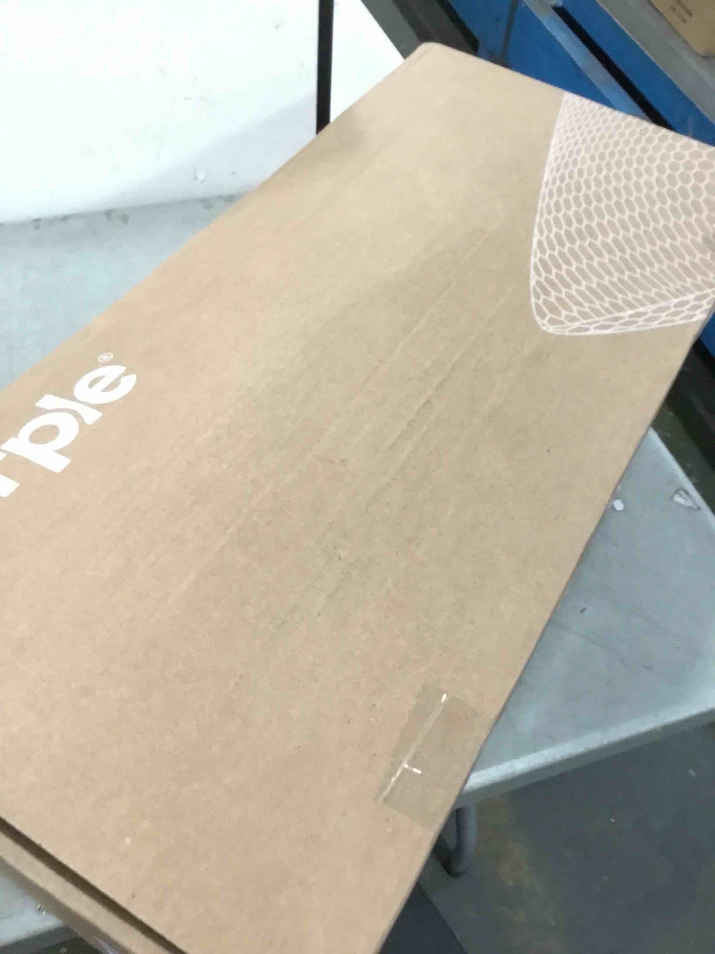 https://s3.amazonaws.com/lotting-images-prod/bidfta/BLU6710464_1719848226965.jpeg