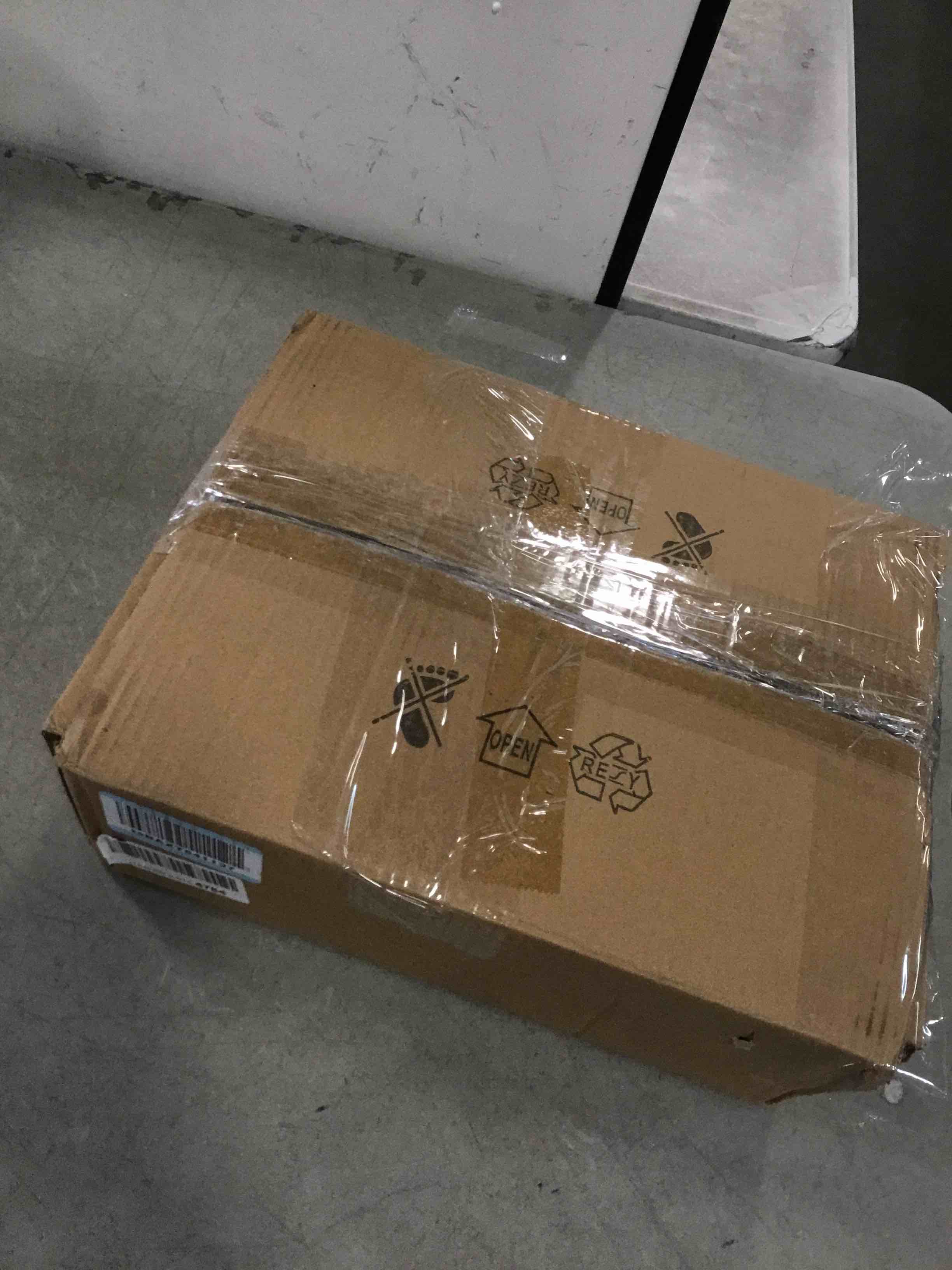https://s3.amazonaws.com/lotting-images-prod/bidfta/BLU6710507_1719855079987.jpeg