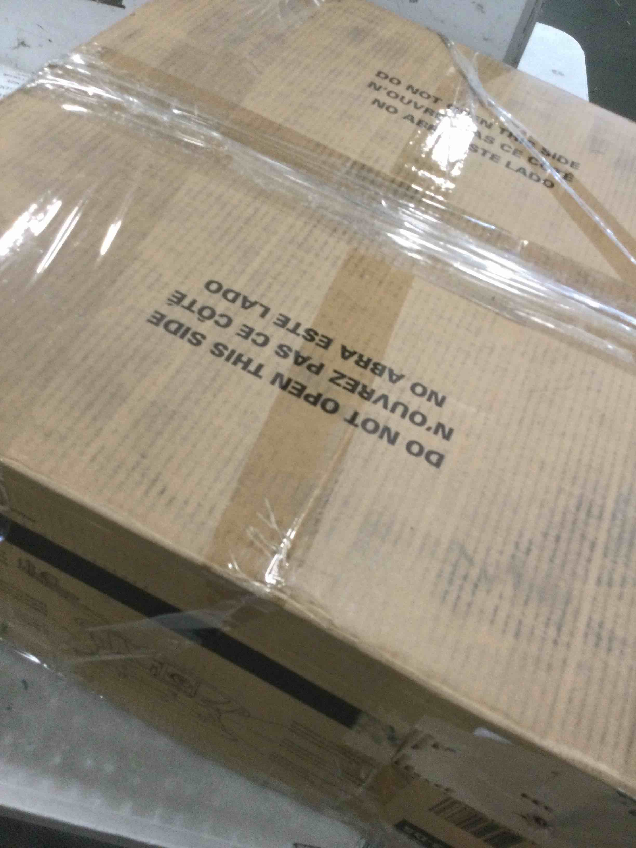 https://s3.amazonaws.com/lotting-images-prod/bidfta/BLU6710644_1719923605804.jpeg