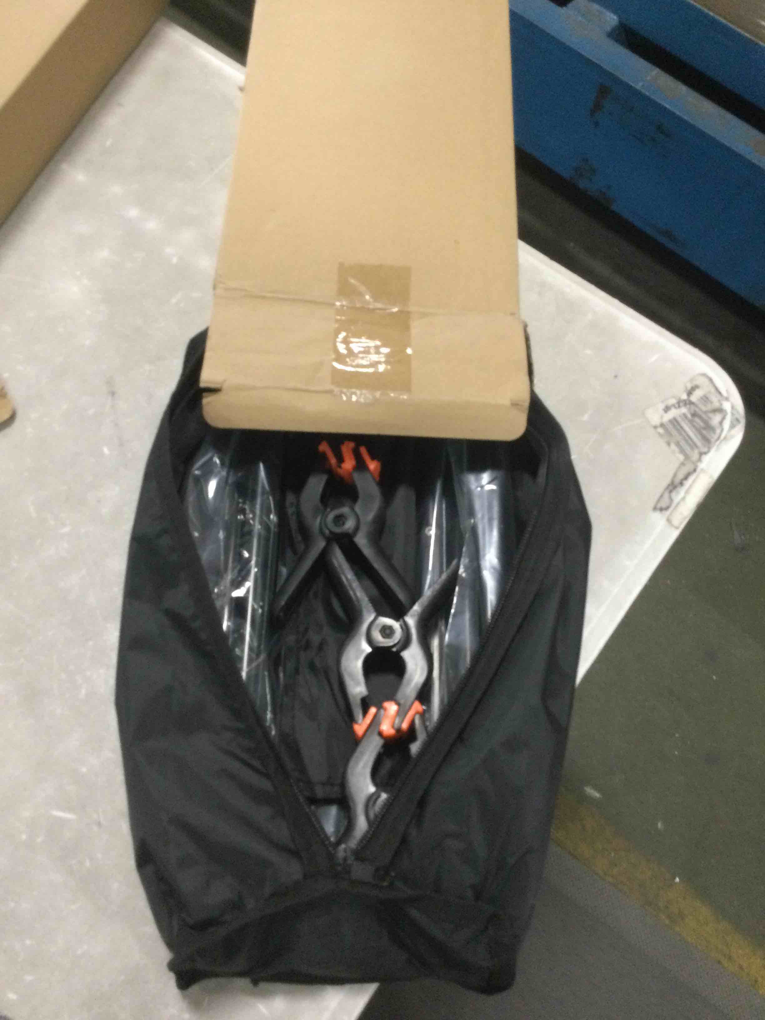 https://s3.amazonaws.com/lotting-images-prod/bidfta/BLU6710652_1719924114945.jpeg