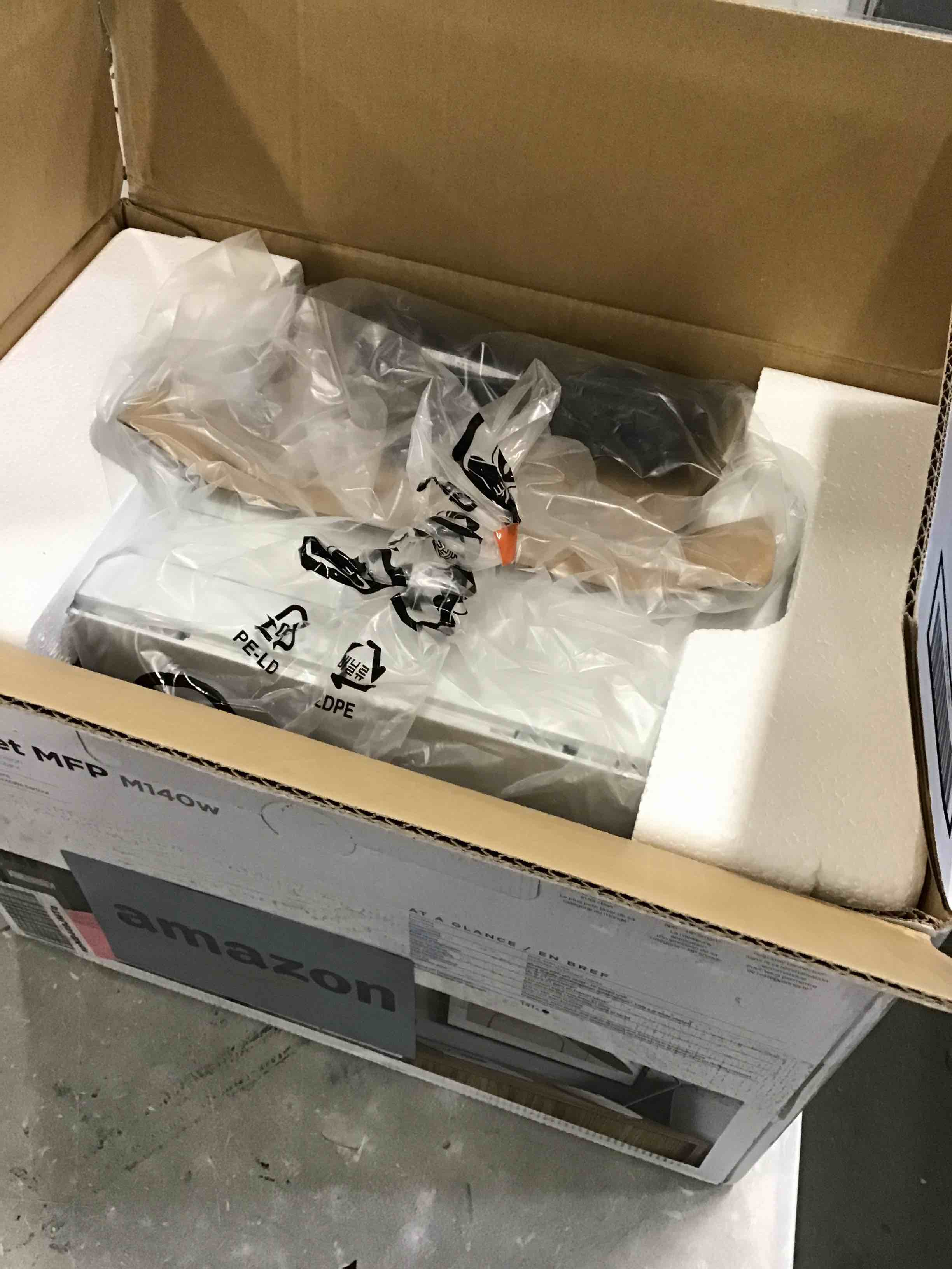 https://s3.amazonaws.com/lotting-images-prod/bidfta/BLU6710783_1719941910975.jpeg