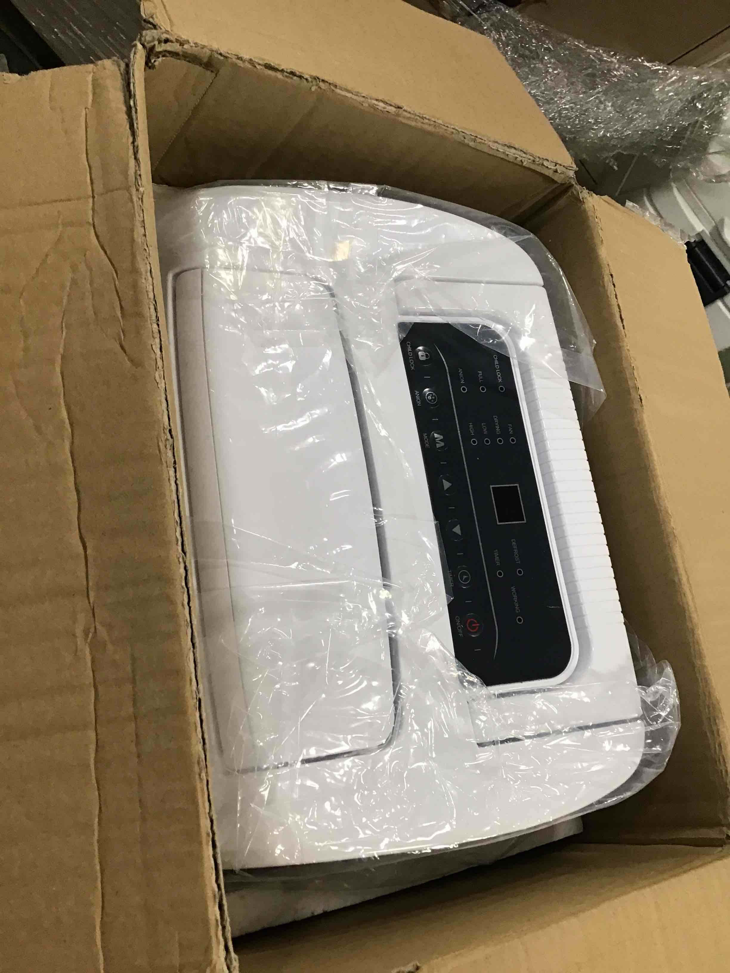 https://s3.amazonaws.com/lotting-images-prod/bidfta/BLU6711589_1719632007748.jpeg