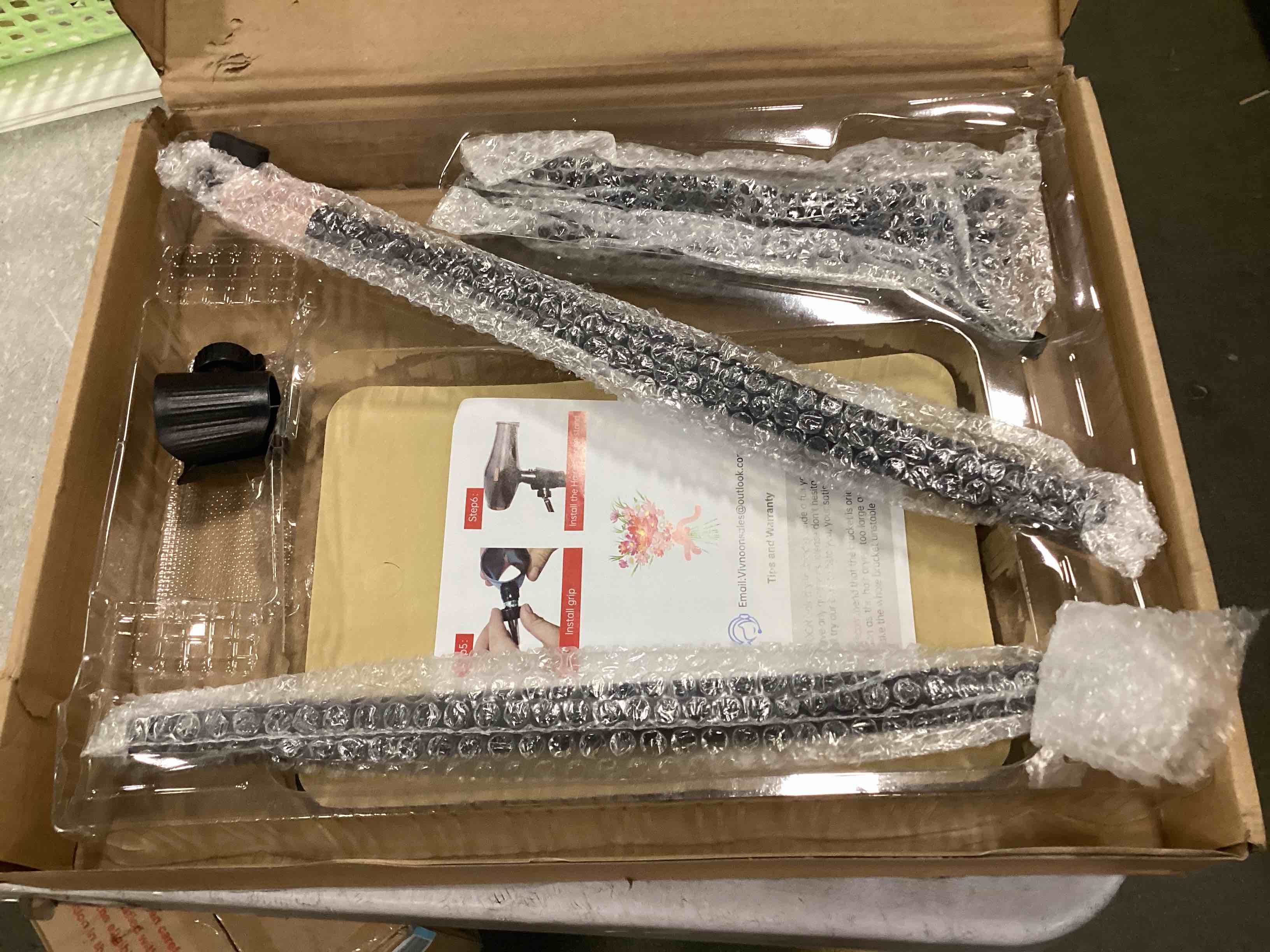 https://s3.amazonaws.com/lotting-images-prod/bidfta/BLU6711773_1719896896256.jpeg