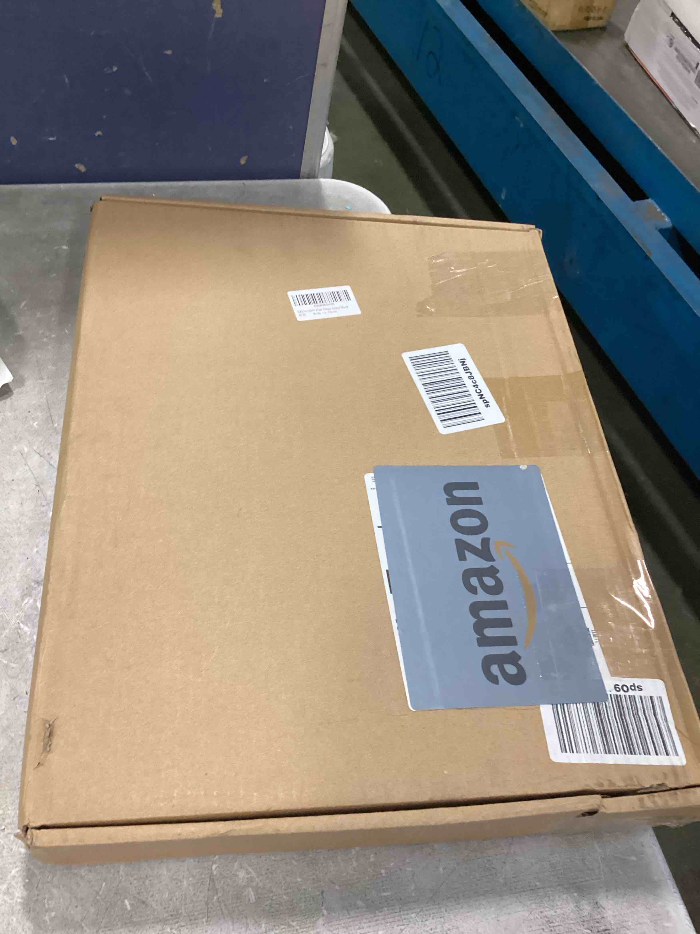 https://s3.amazonaws.com/lotting-images-prod/bidfta/BLU6711773_1719896936546.jpeg