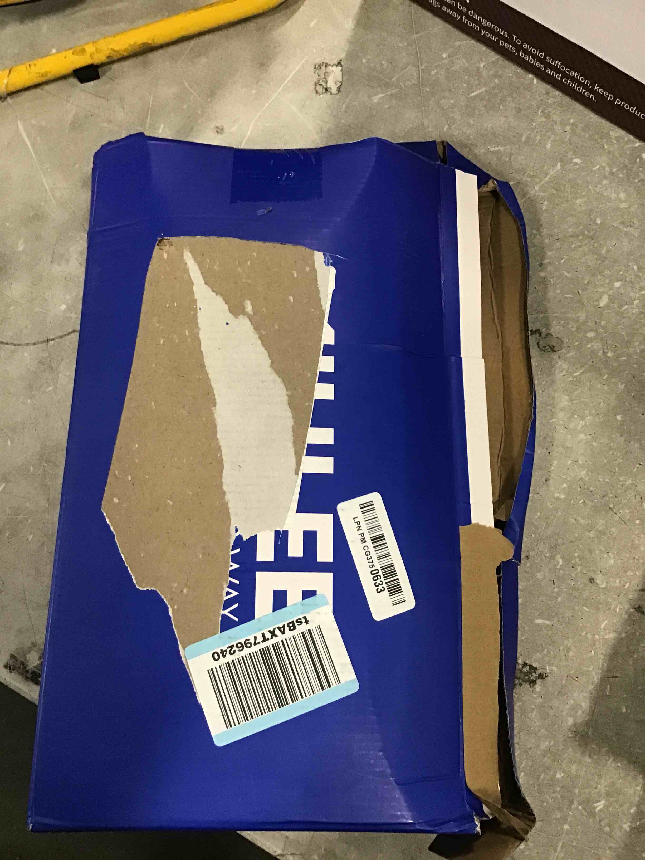 https://s3.amazonaws.com/lotting-images-prod/bidfta/BLU6711870_1719932934513.jpeg