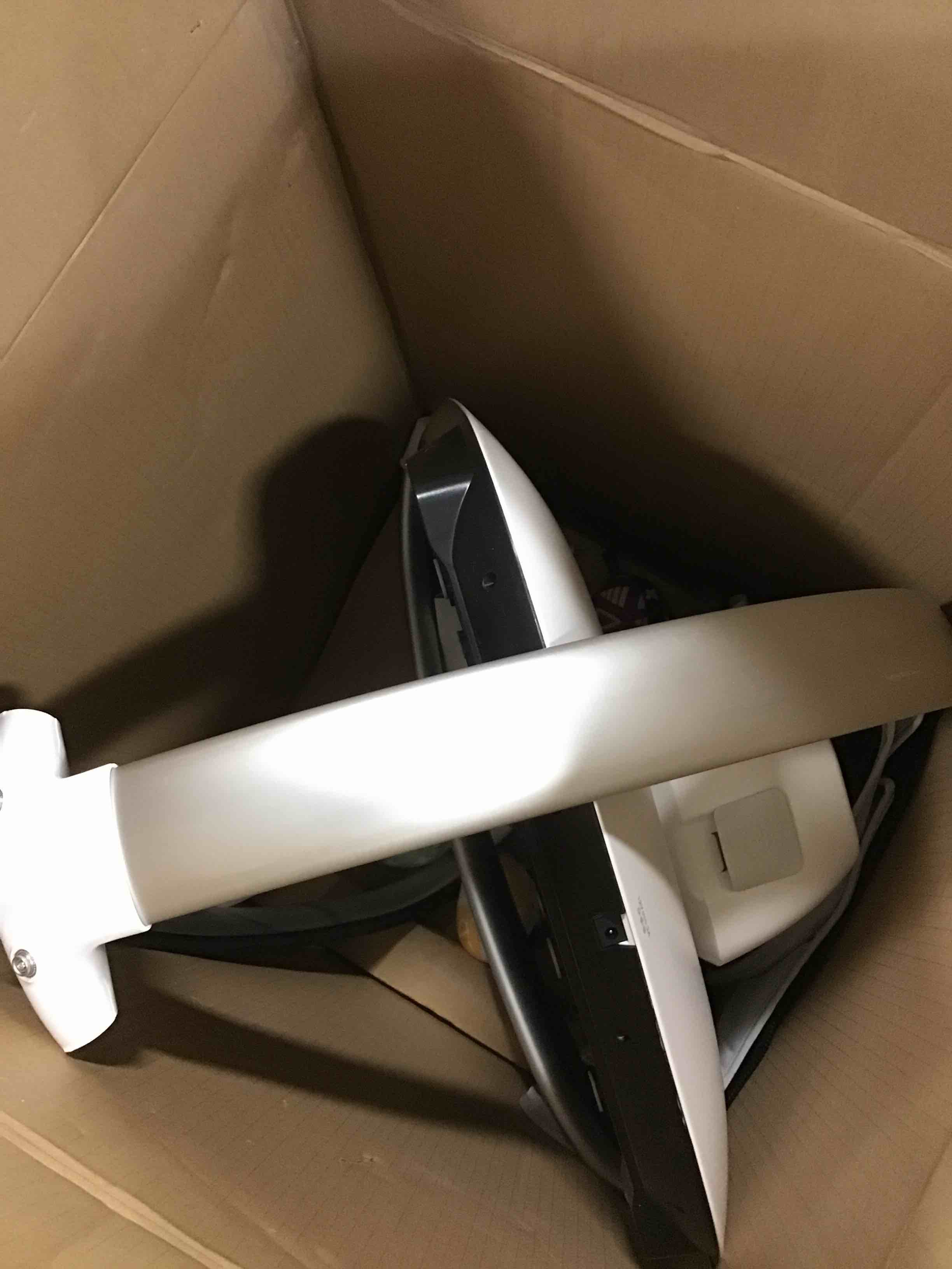 https://s3.amazonaws.com/lotting-images-prod/bidfta/BLU6711933_1719941535463.jpeg