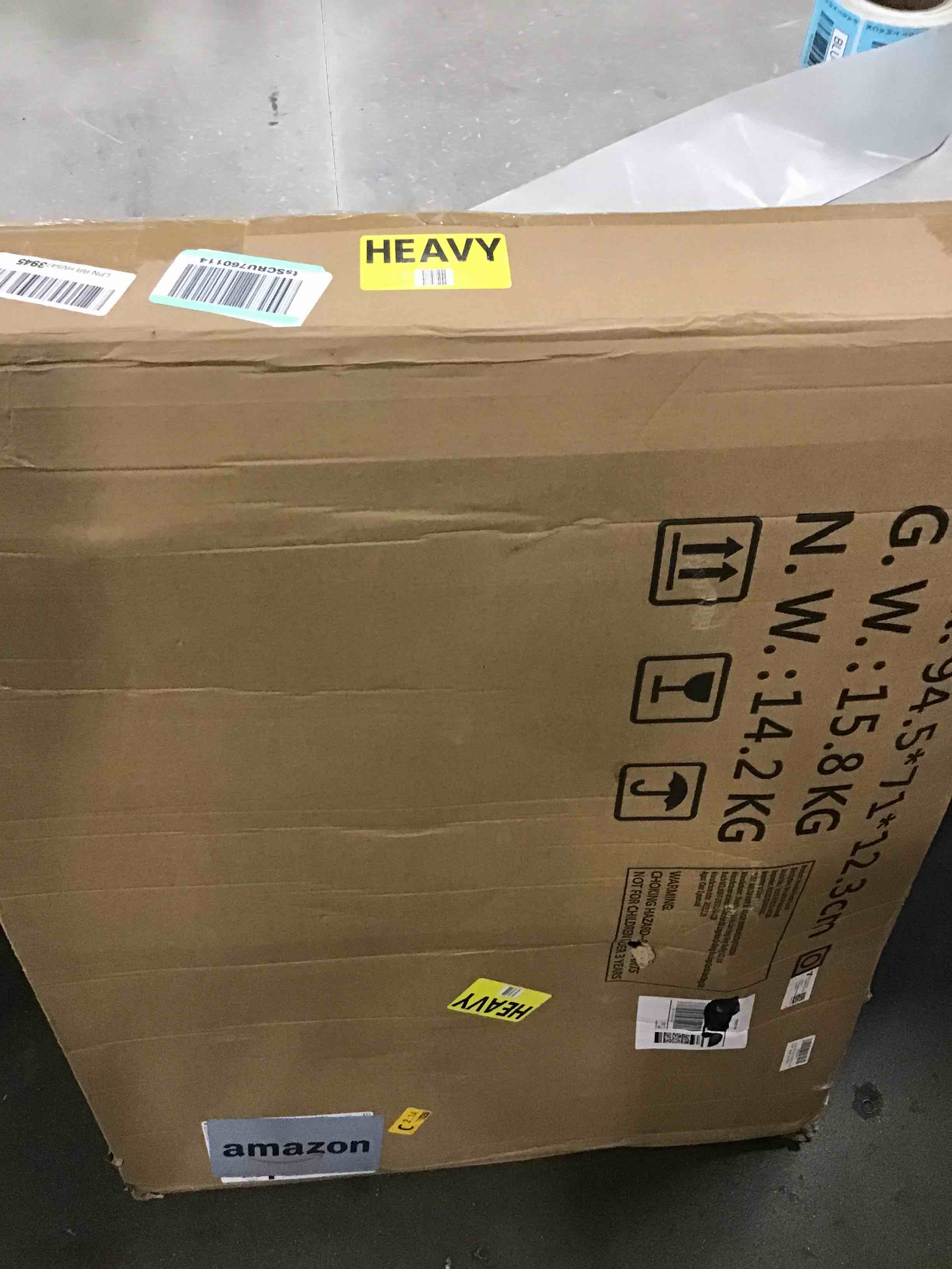 https://s3.amazonaws.com/lotting-images-prod/bidfta/BLU6712144_1720030368984.jpeg