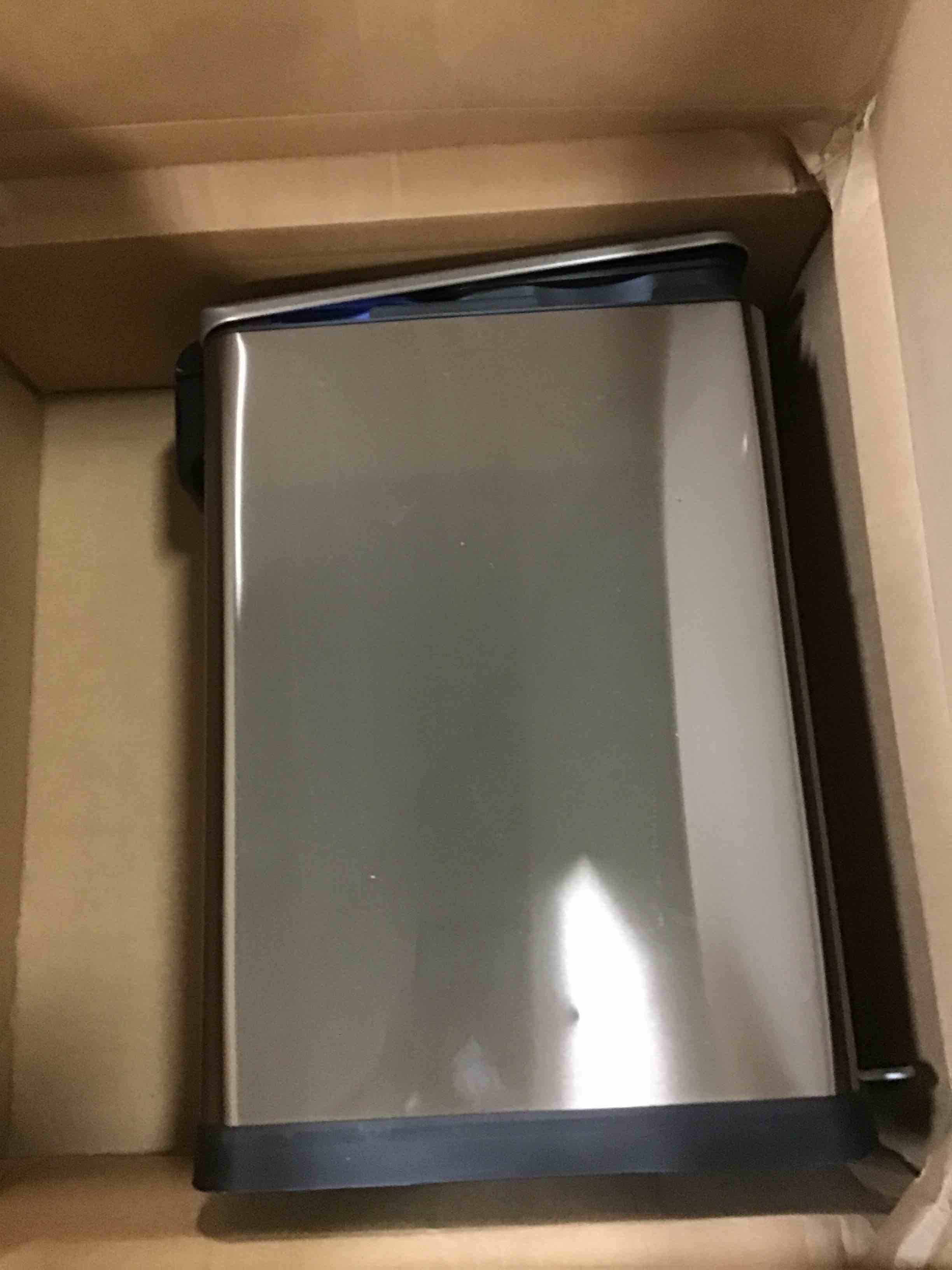 https://s3.amazonaws.com/lotting-images-prod/bidfta/BLU6712229_1720181542511.jpeg