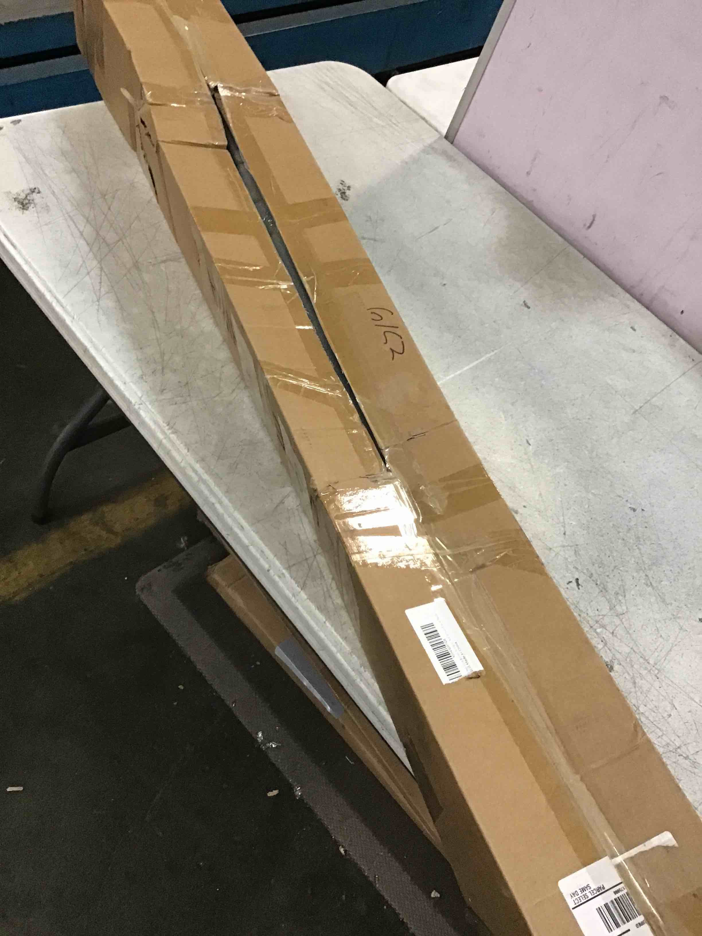 https://s3.amazonaws.com/lotting-images-prod/bidfta/BLU6712441_1720207181562.jpeg