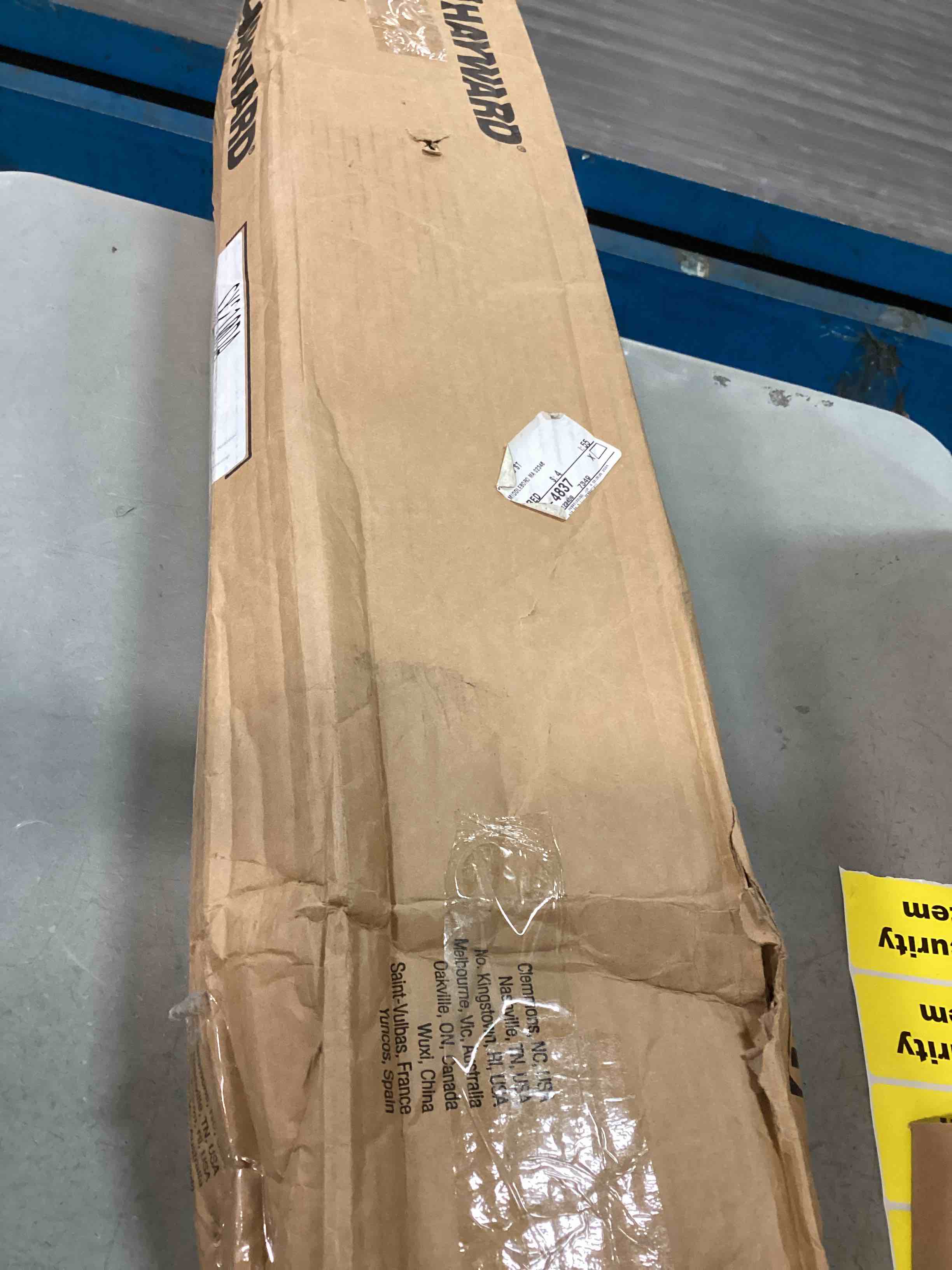 https://s3.amazonaws.com/lotting-images-prod/bidfta/BLU6712548_1720226248449.jpeg