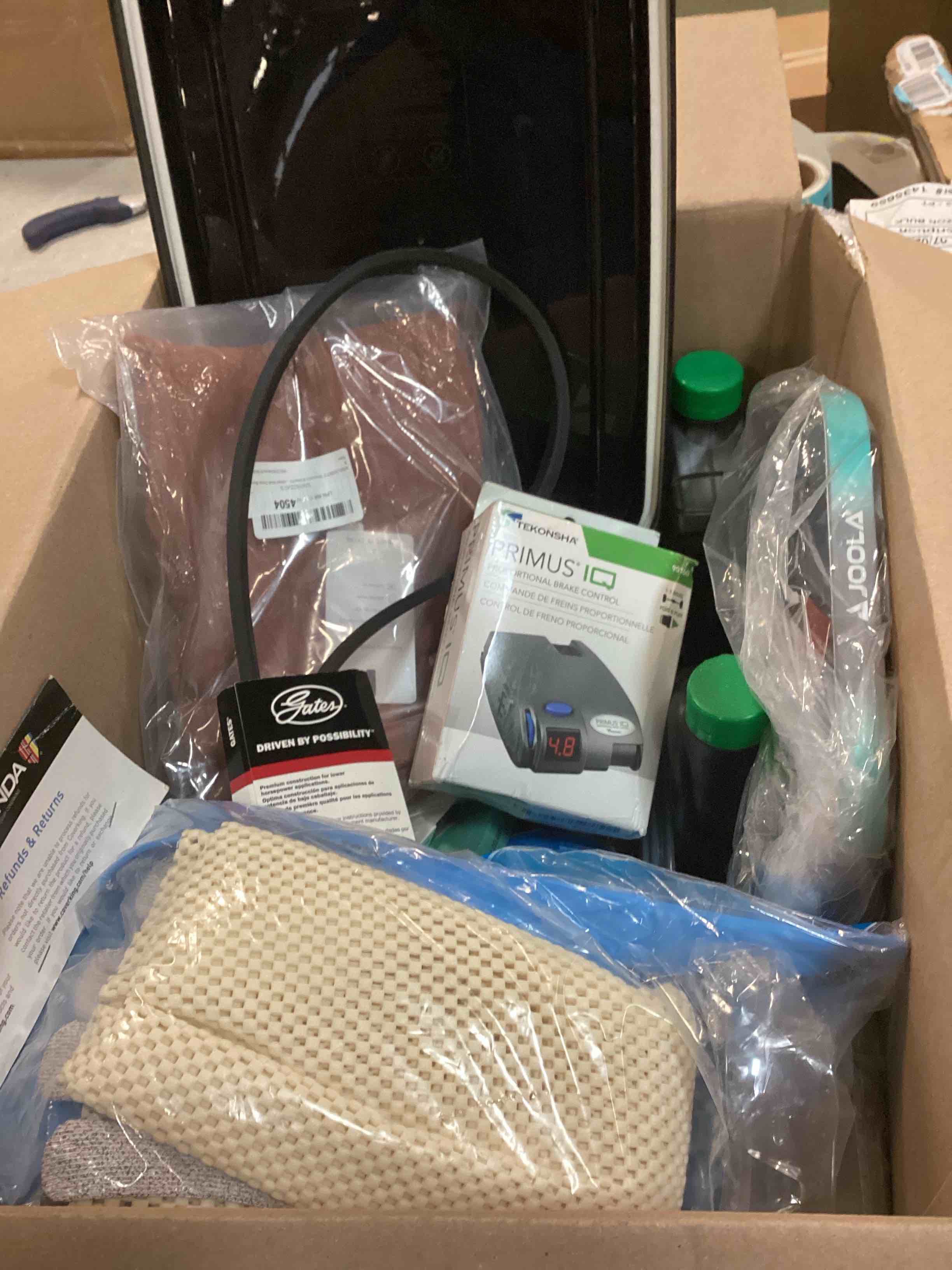 https://s3.amazonaws.com/lotting-images-prod/bidfta/BLU6712804_1720618705618.jpeg
