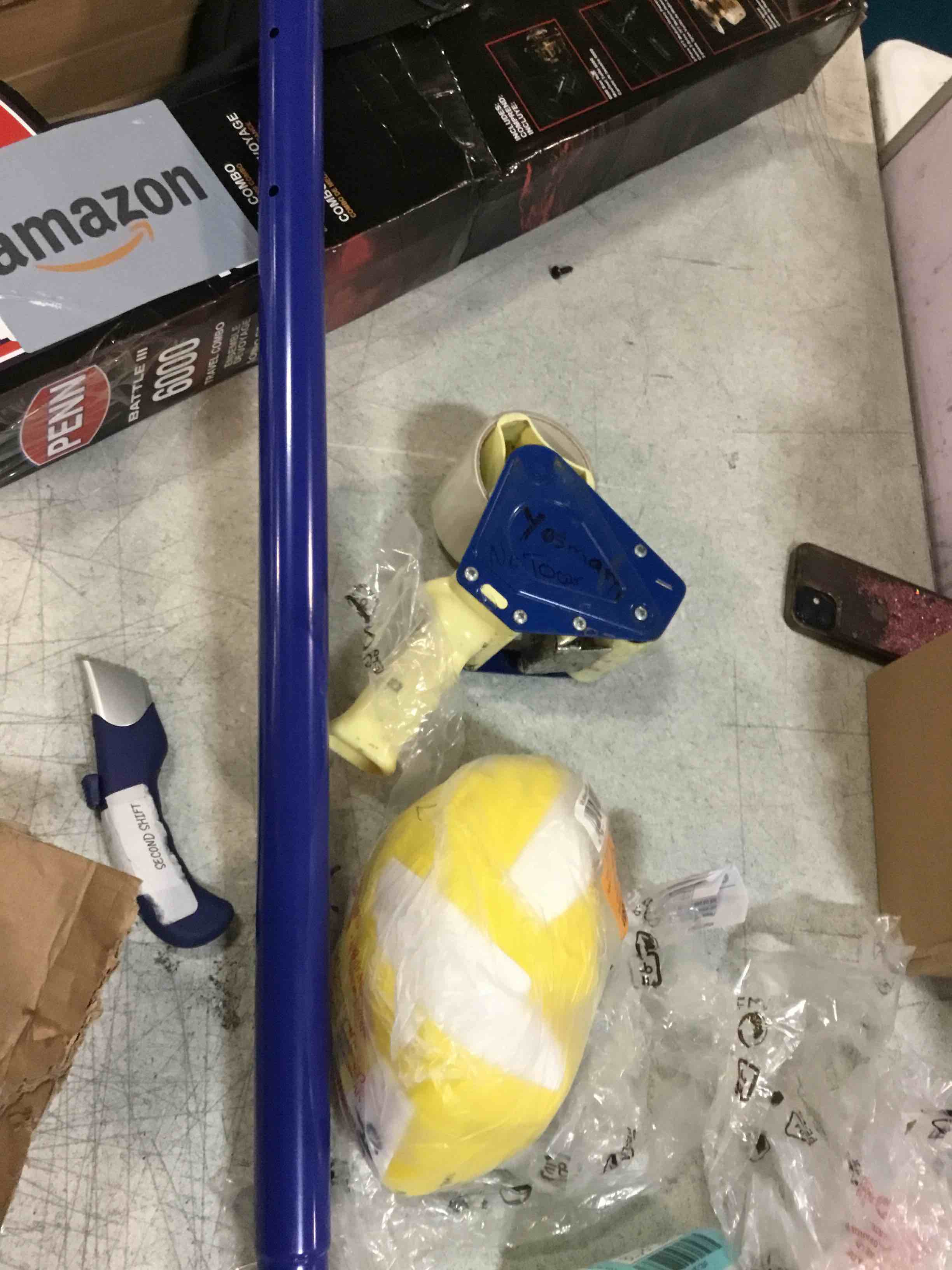 https://s3.amazonaws.com/lotting-images-prod/bidfta/BLU6712846_1720820507991.jpeg