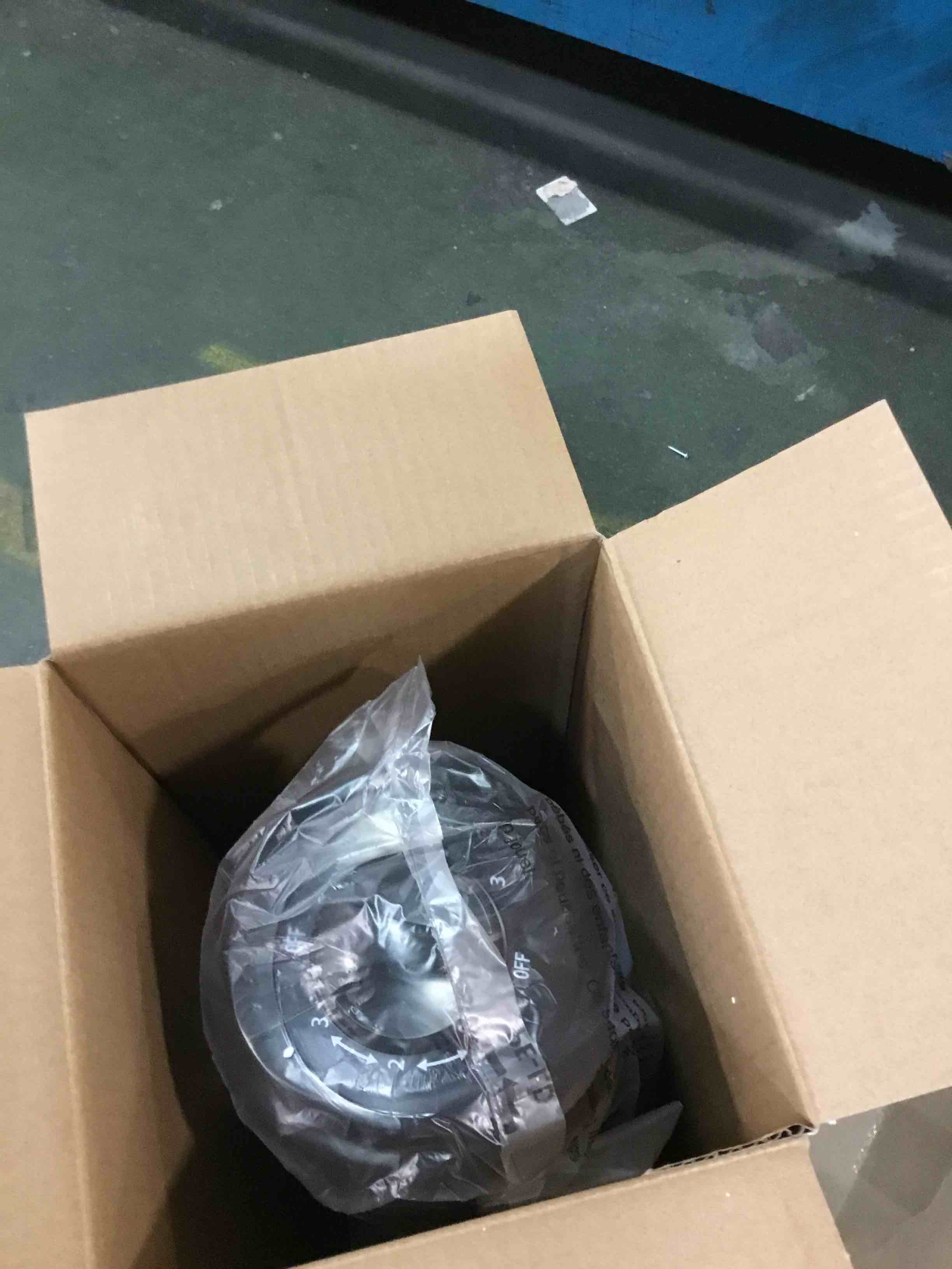 https://s3.amazonaws.com/lotting-images-prod/bidfta/BLU6712901_1720836701540.jpeg