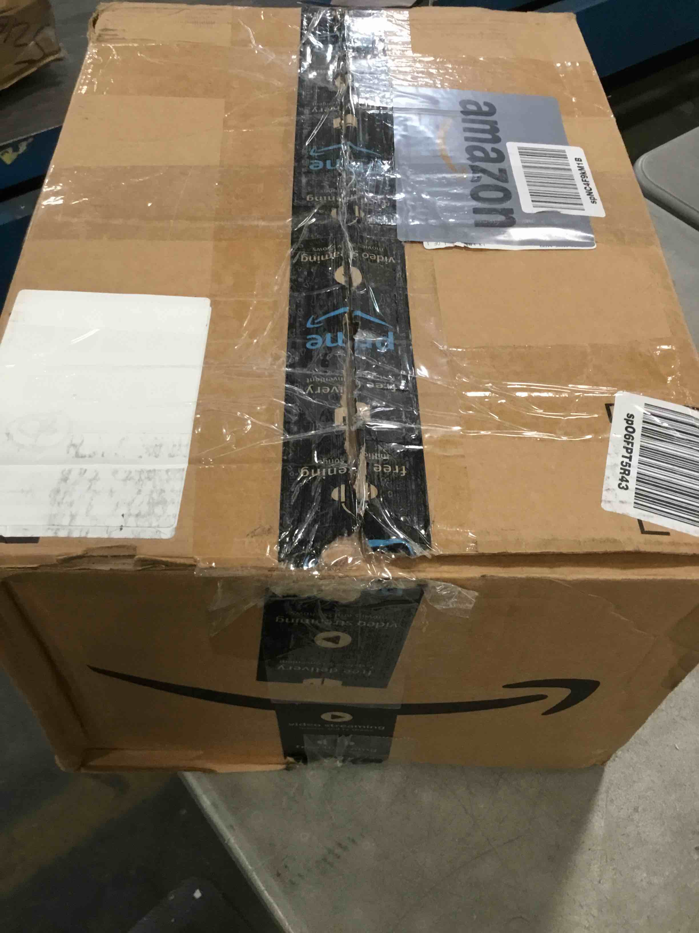 https://s3.amazonaws.com/lotting-images-prod/bidfta/BLU6713303_1719510256060.jpeg