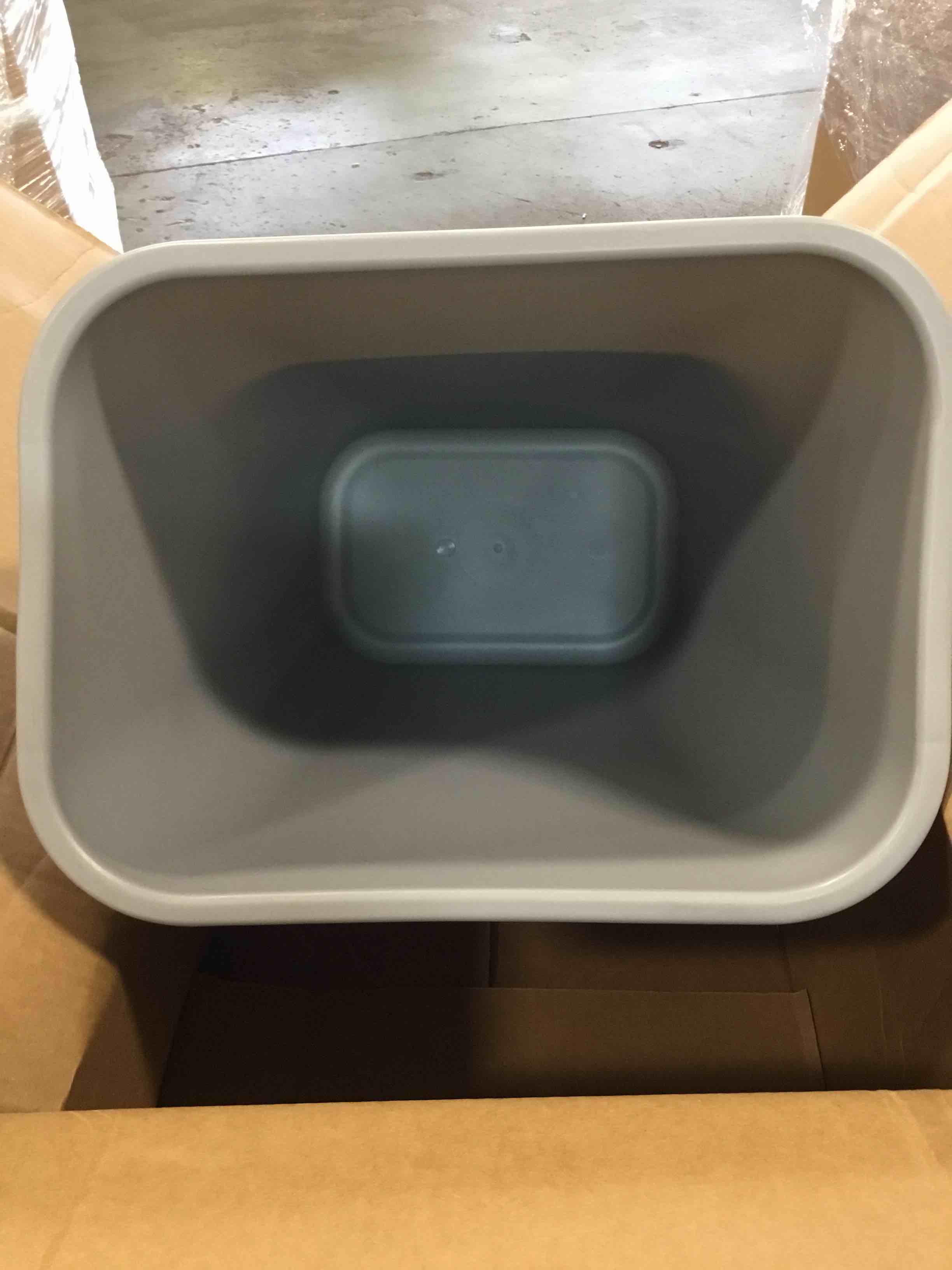 https://s3.amazonaws.com/lotting-images-prod/bidfta/BLU6713571_1719584727871.jpeg