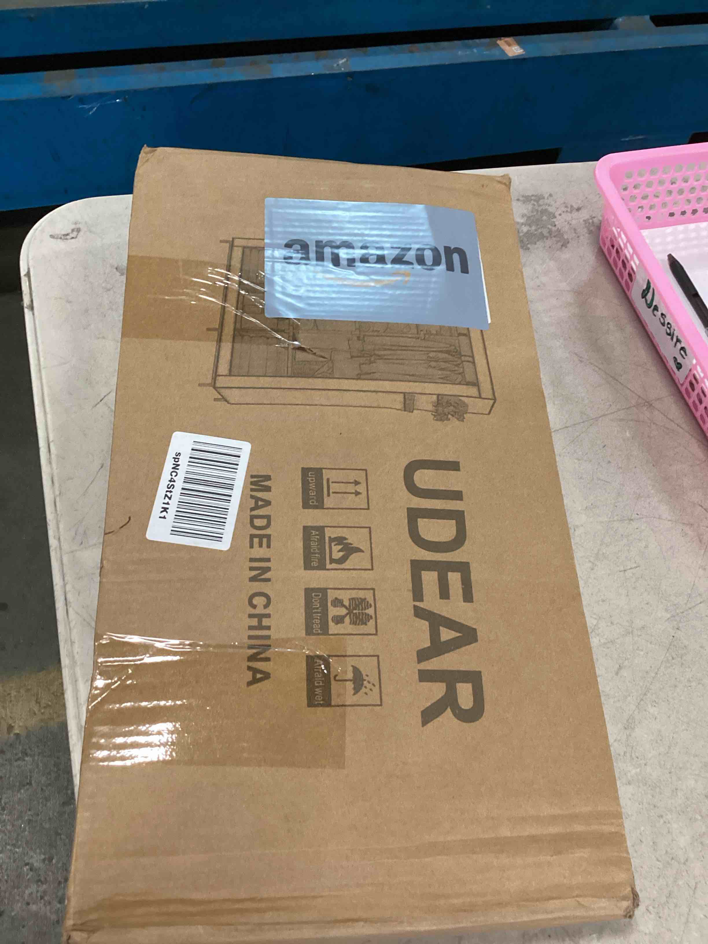 https://s3.amazonaws.com/lotting-images-prod/bidfta/BLU6713727_1719612193366.jpeg