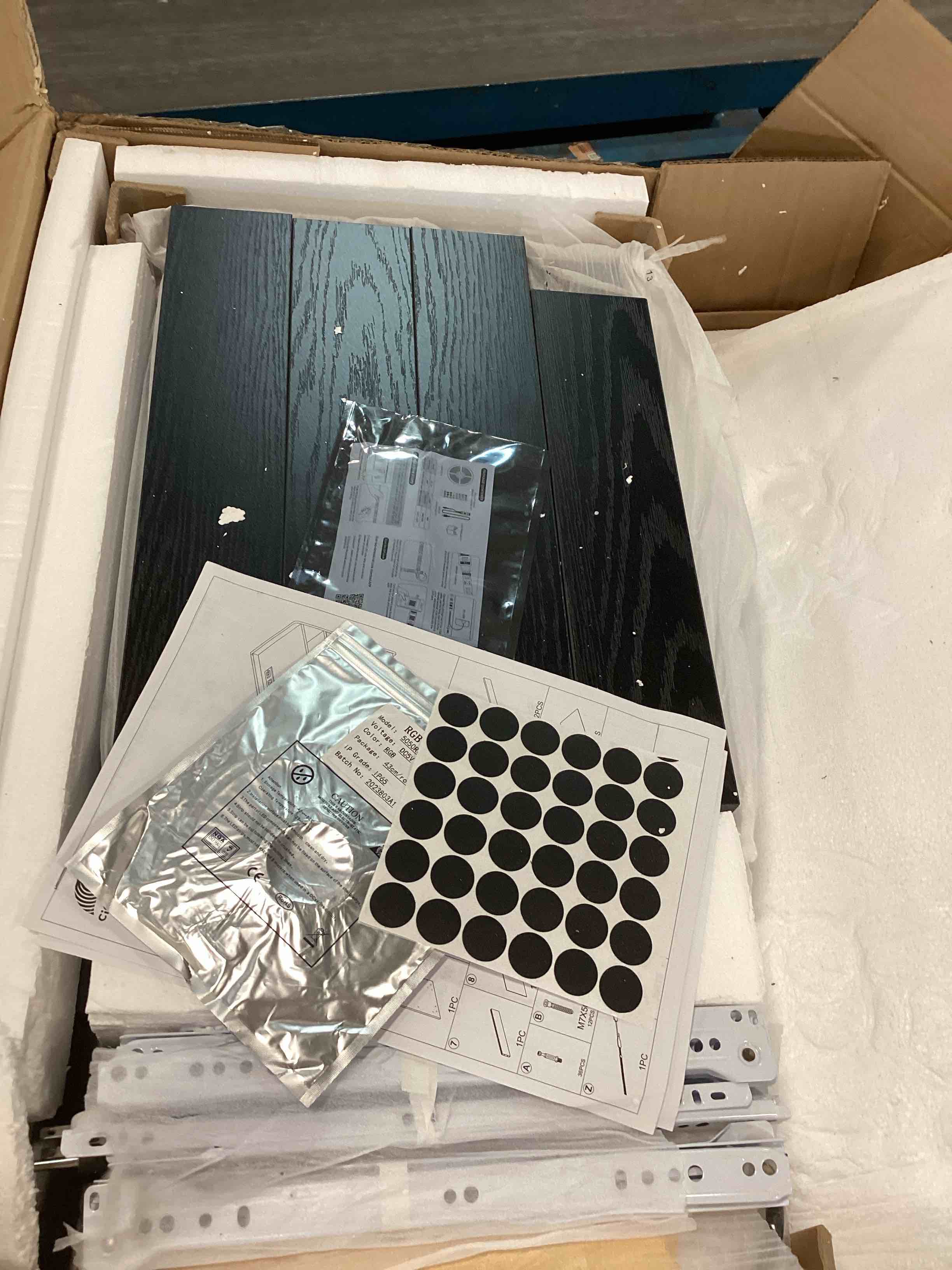 https://s3.amazonaws.com/lotting-images-prod/bidfta/BLU6713732_1719613170342.jpeg