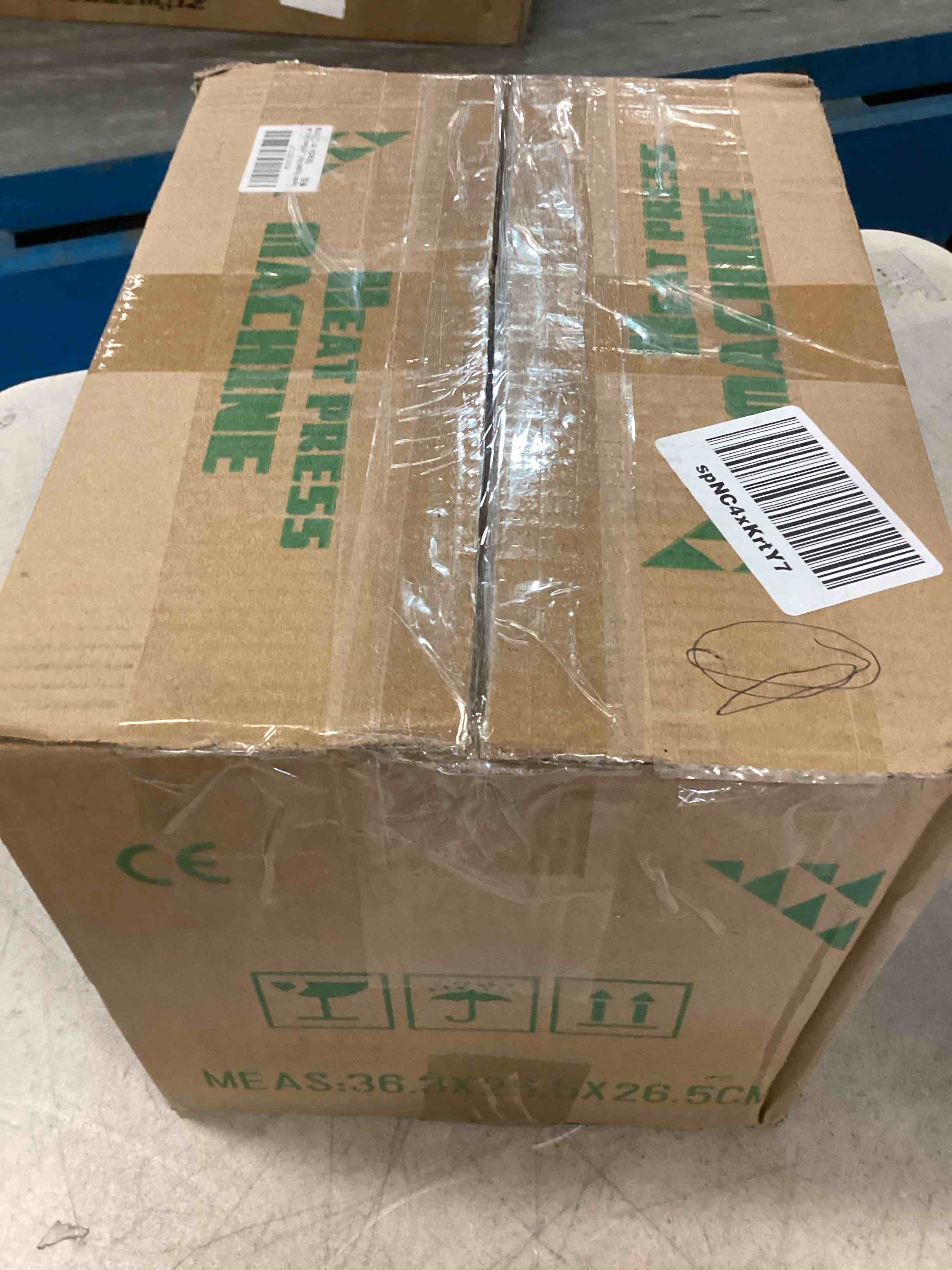 https://s3.amazonaws.com/lotting-images-prod/bidfta/BLU6714028_1719855265053.jpeg