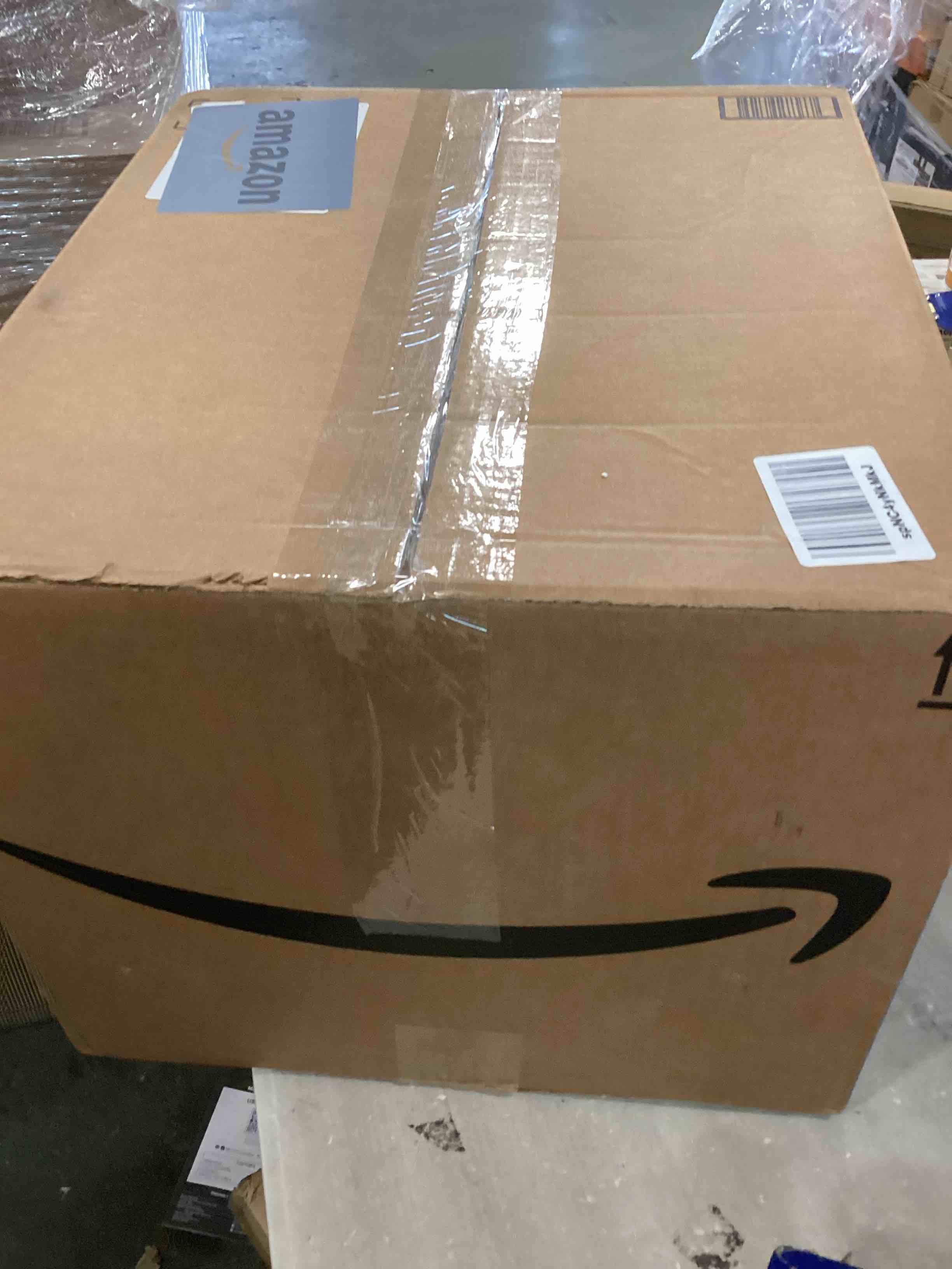 https://s3.amazonaws.com/lotting-images-prod/bidfta/BLU6714218_1719927410814.jpeg