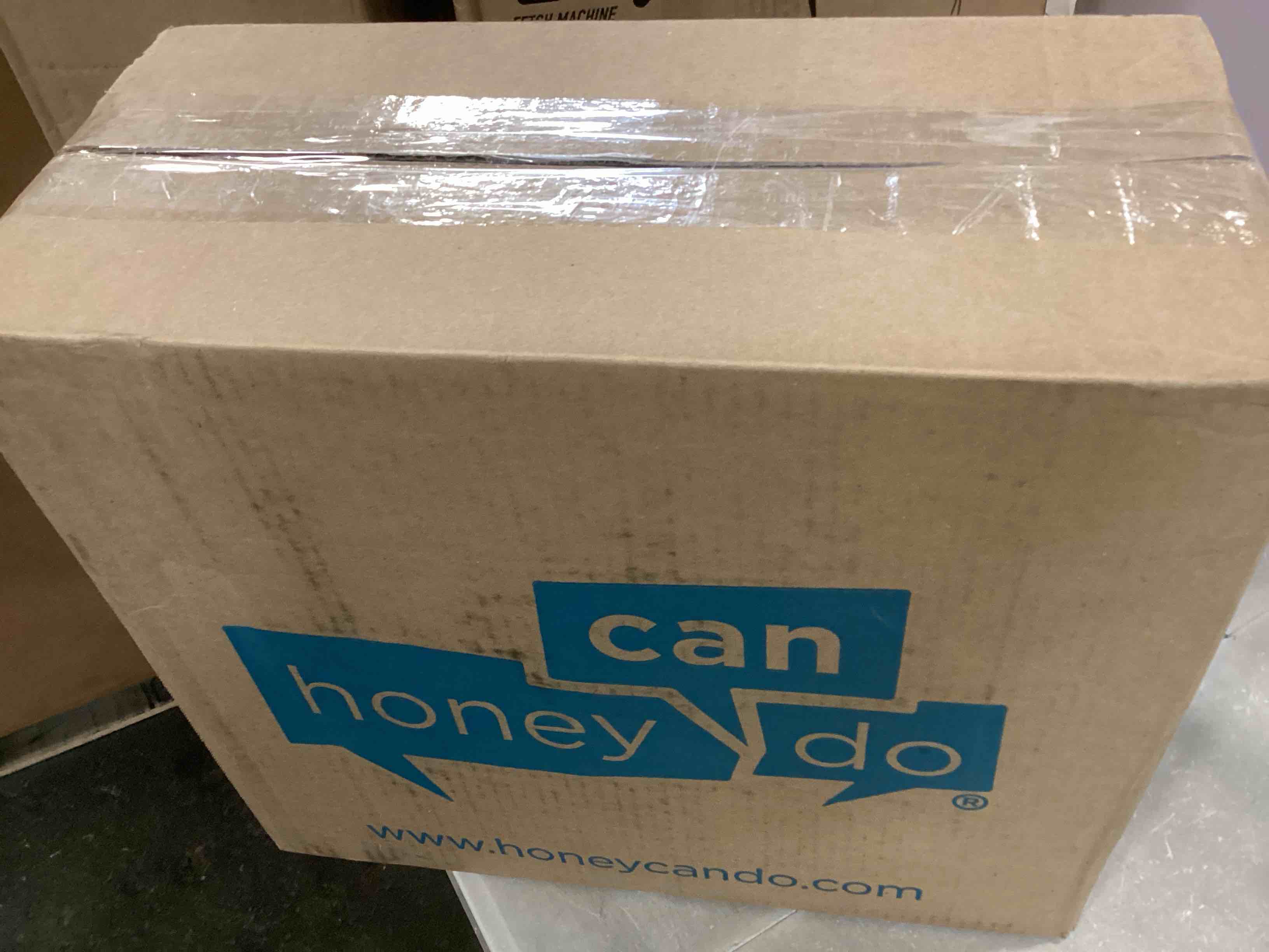 https://s3.amazonaws.com/lotting-images-prod/bidfta/BLU6714353_1719948801543.jpeg