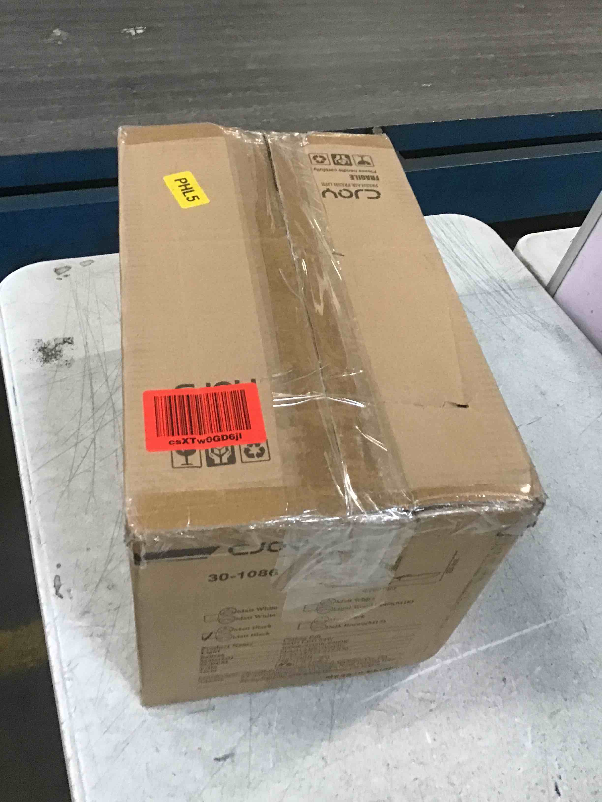 https://s3.amazonaws.com/lotting-images-prod/bidfta/BLU6714808_1719582828825.jpeg
