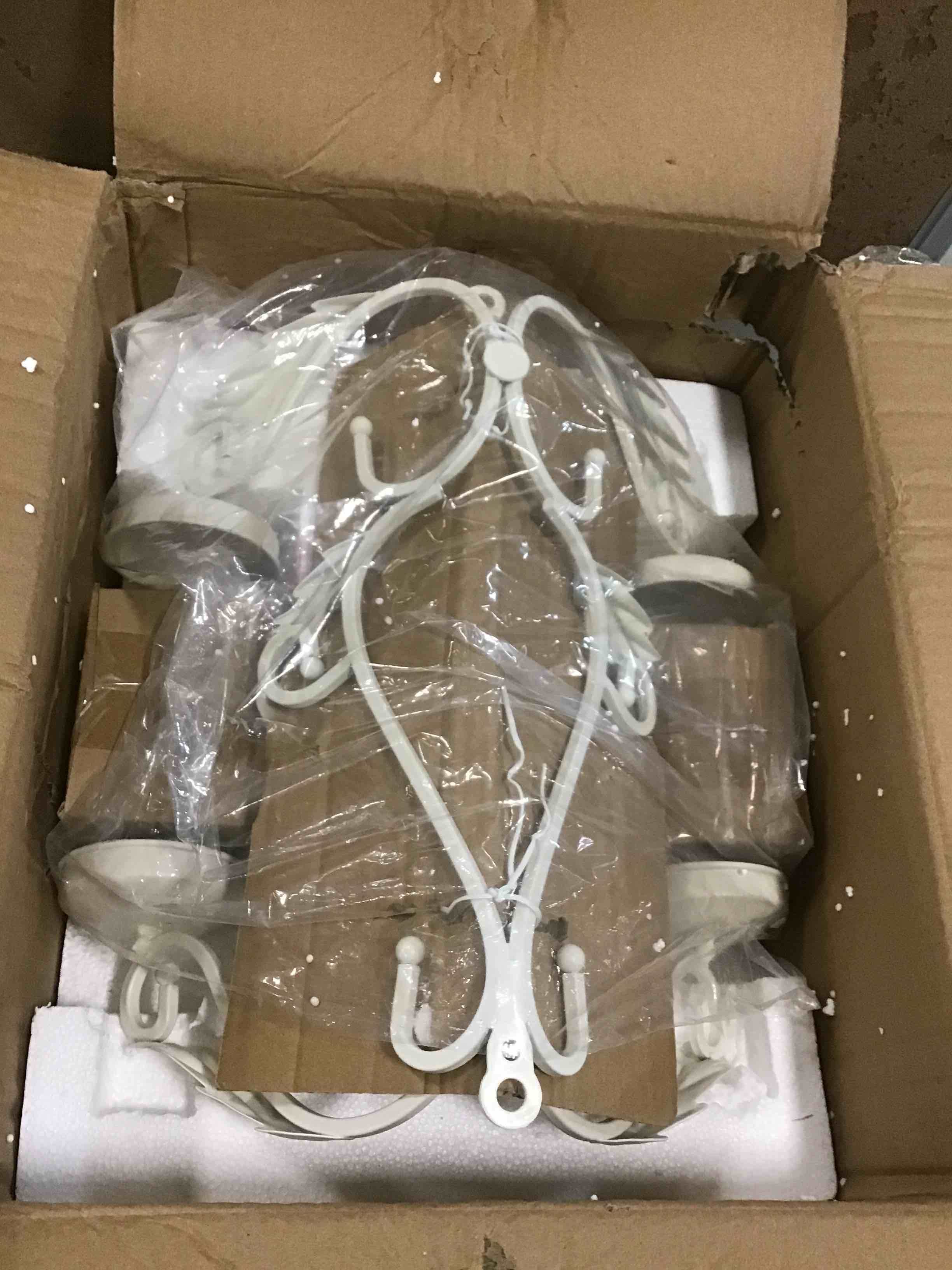 https://s3.amazonaws.com/lotting-images-prod/bidfta/BLU6715416_1719941604902.jpeg