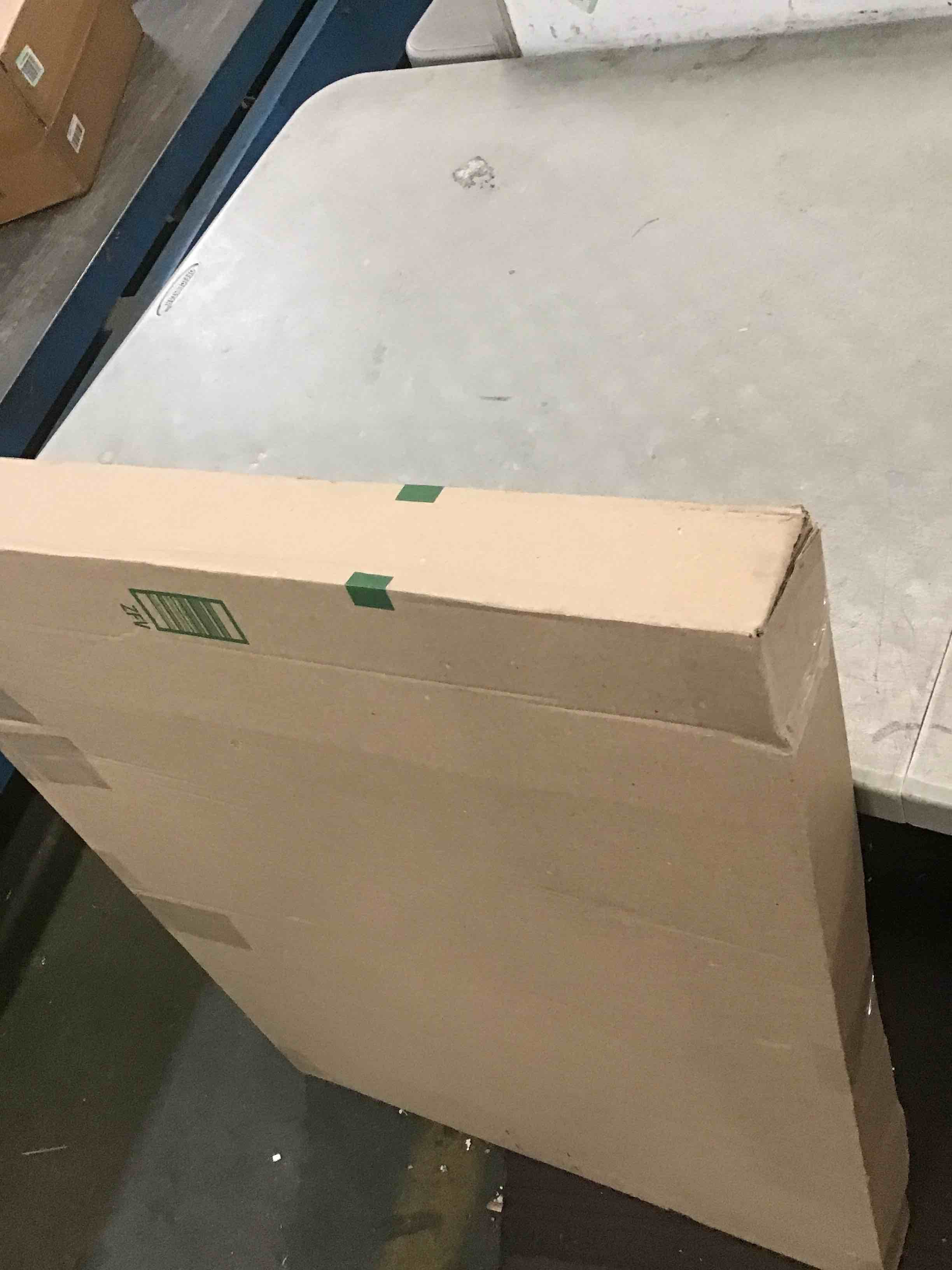https://s3.amazonaws.com/lotting-images-prod/bidfta/BLU6715710_1720036464507.jpeg